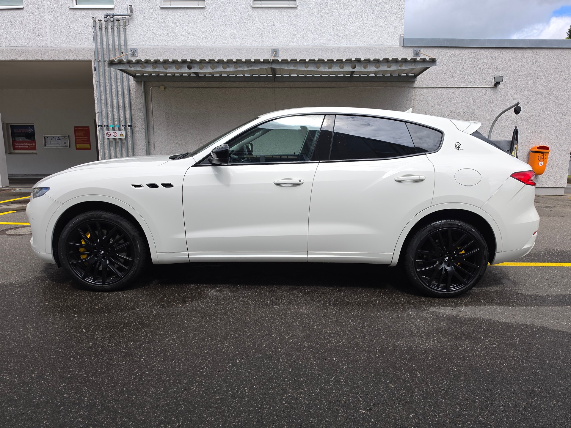 MASERATI Levante S 3.0V6 GranSport-image-7
