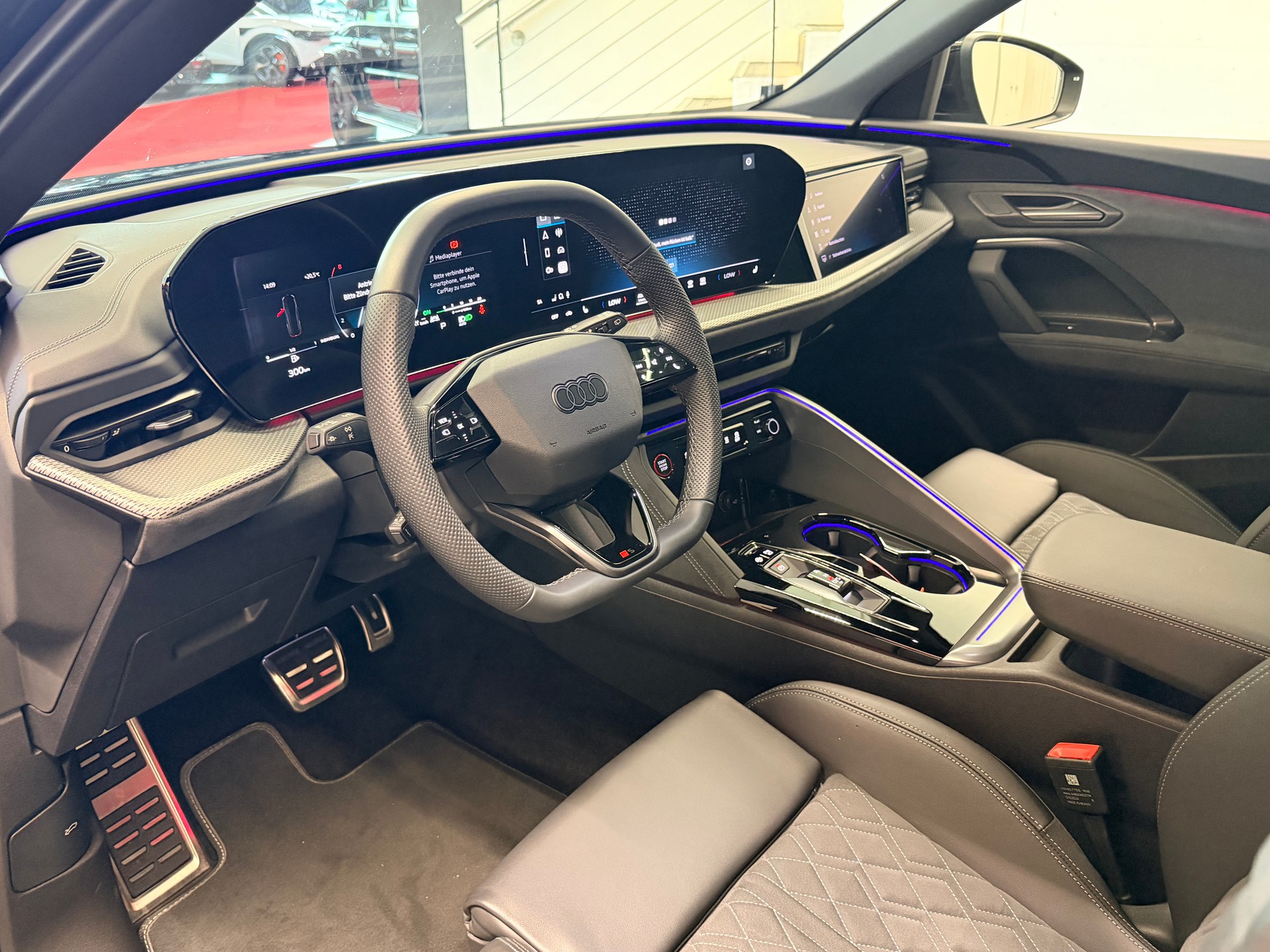 AUDI SQ5 TFSI quattro S-tronic-image-10
