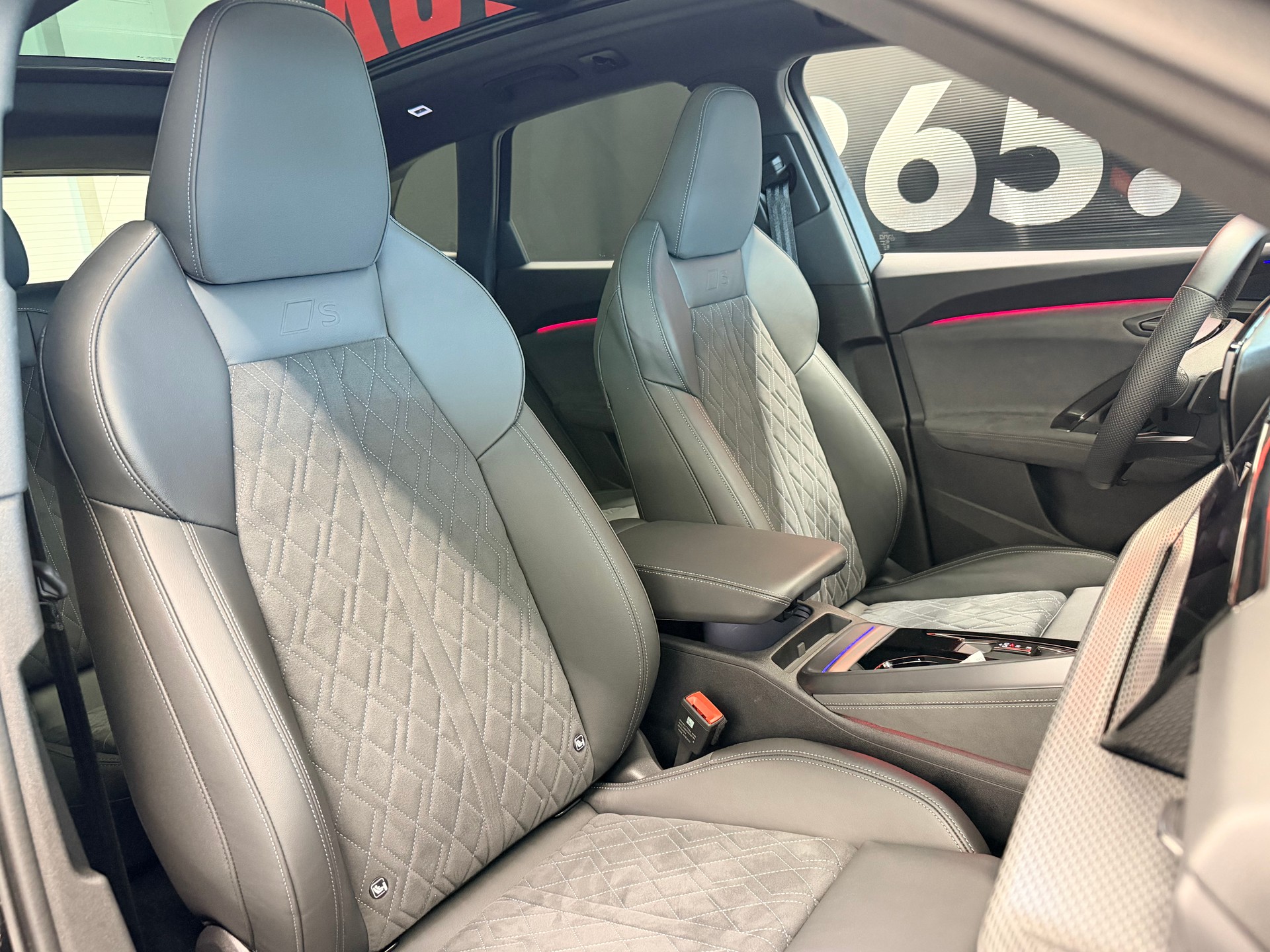 AUDI SQ5 TFSI quattro S-tronic-image-22