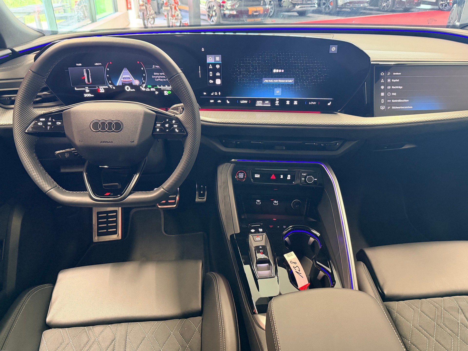 AUDI SQ5 TFSI quattro S-tronic-image-17