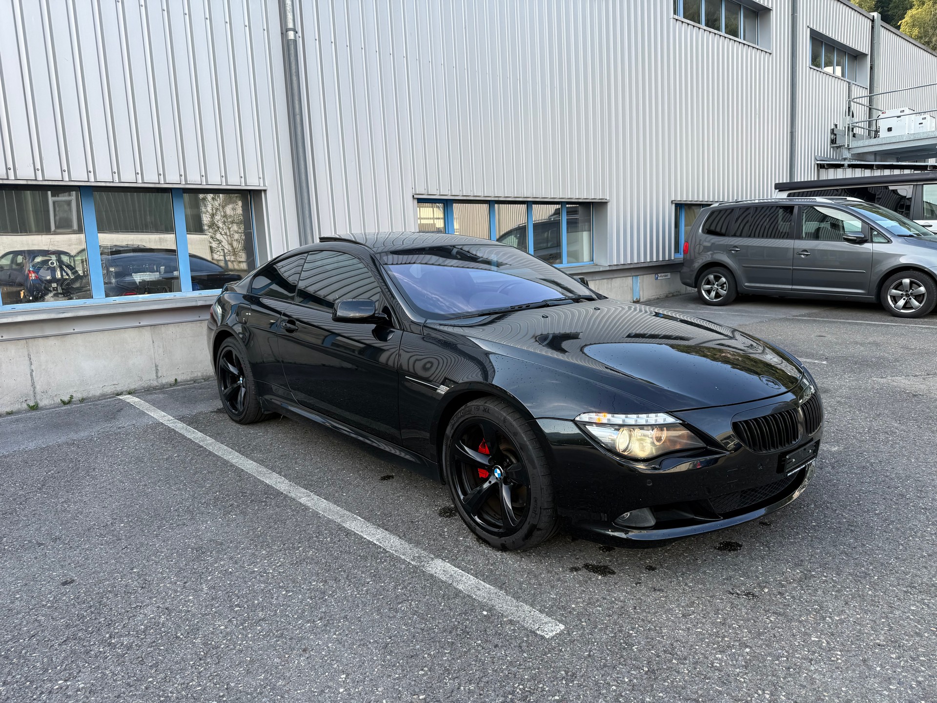BMW 635d Steptronic-showroom-element-1