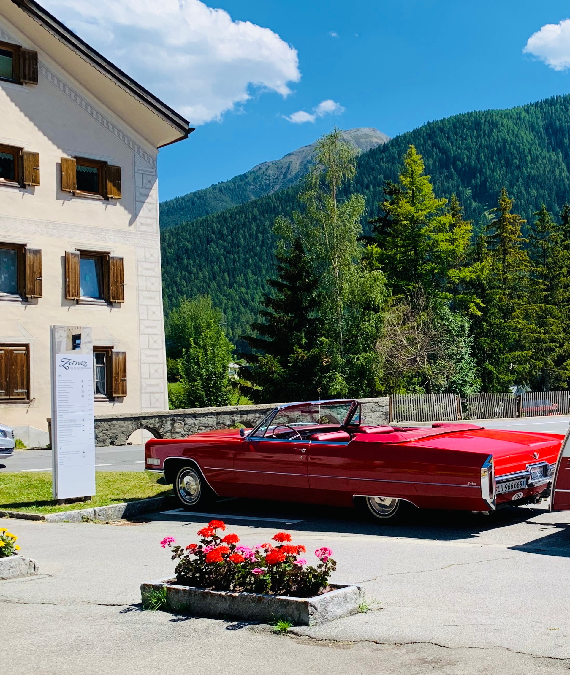 CADILLAC 7.0 V8 Cabriolet mit 345PS-image-14