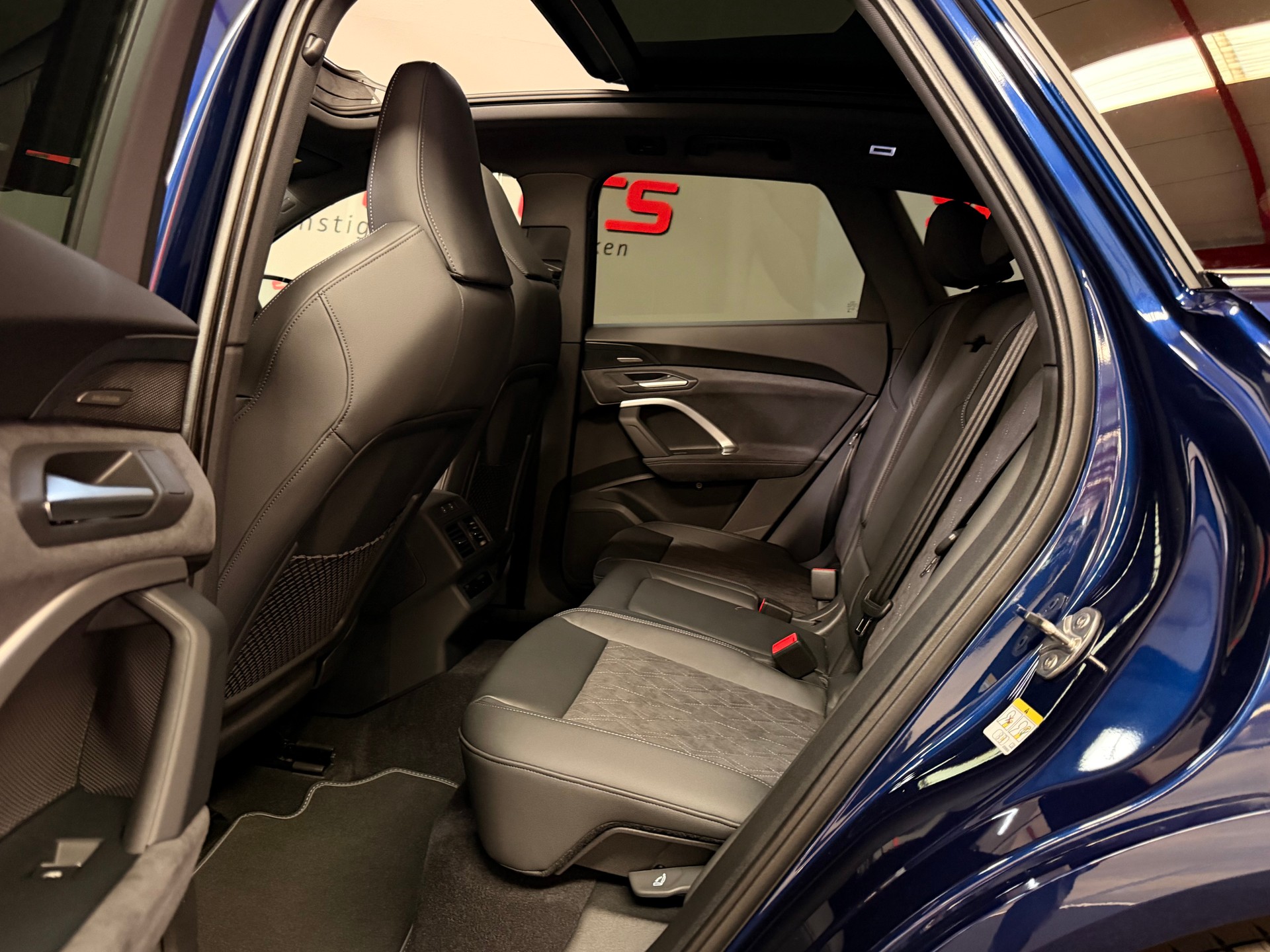 AUDI SQ5 TFSI quattro S-tronic-image-14