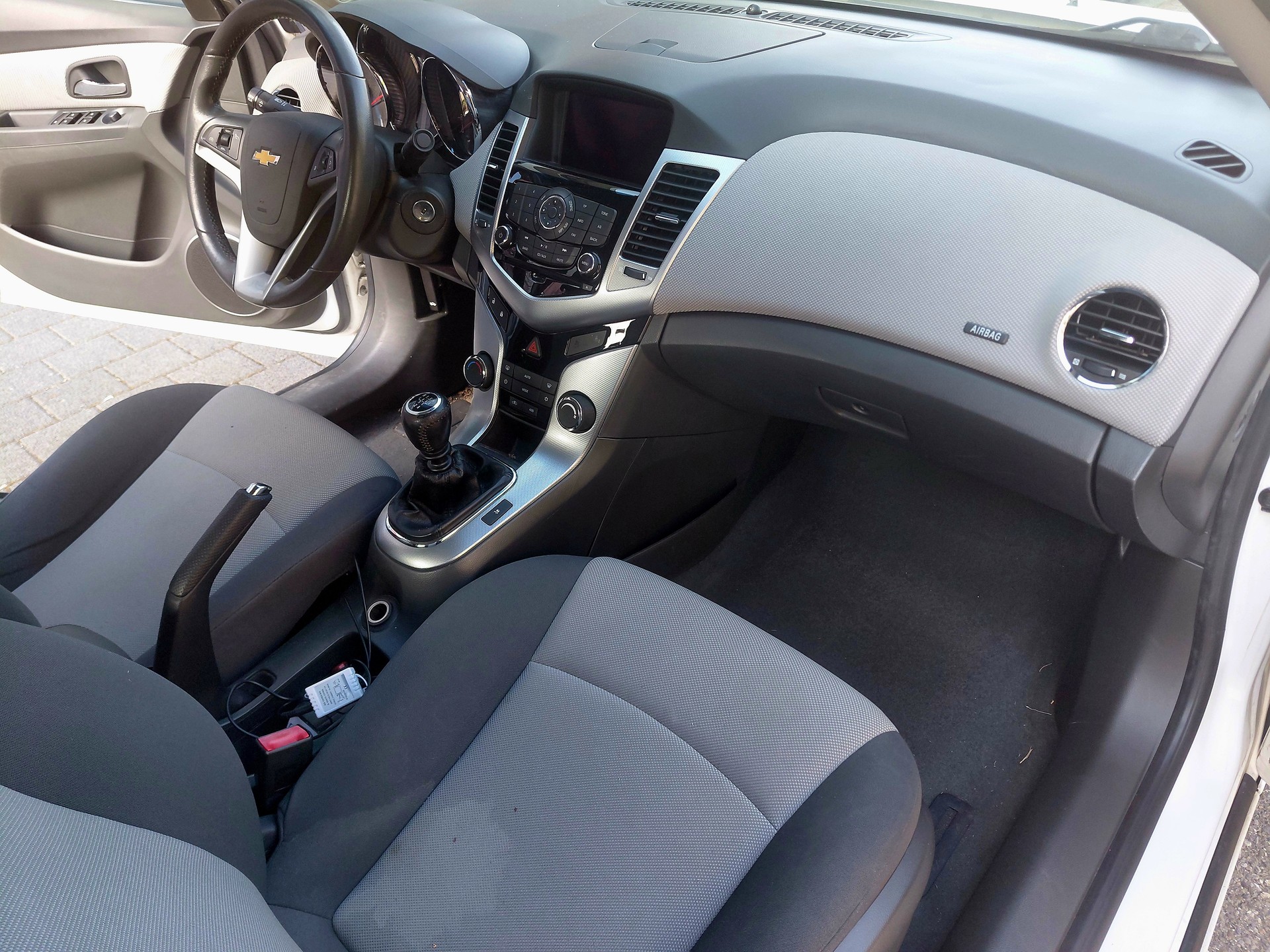 CHEVROLET Cruze 1.8 100 Edition-image-8
