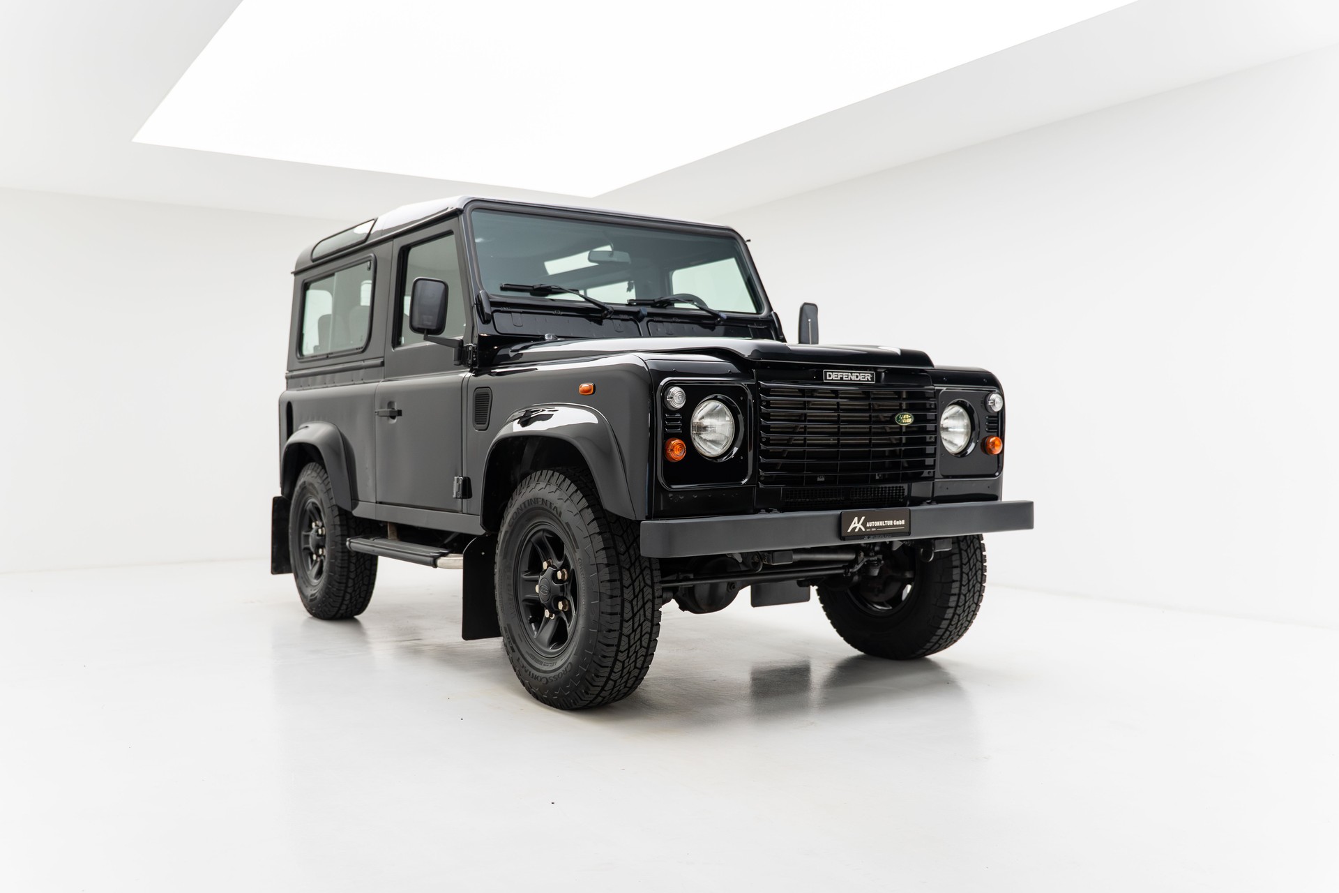 LAND ROVER Defender 90 SW 2.5 Td5-showroom-element-2