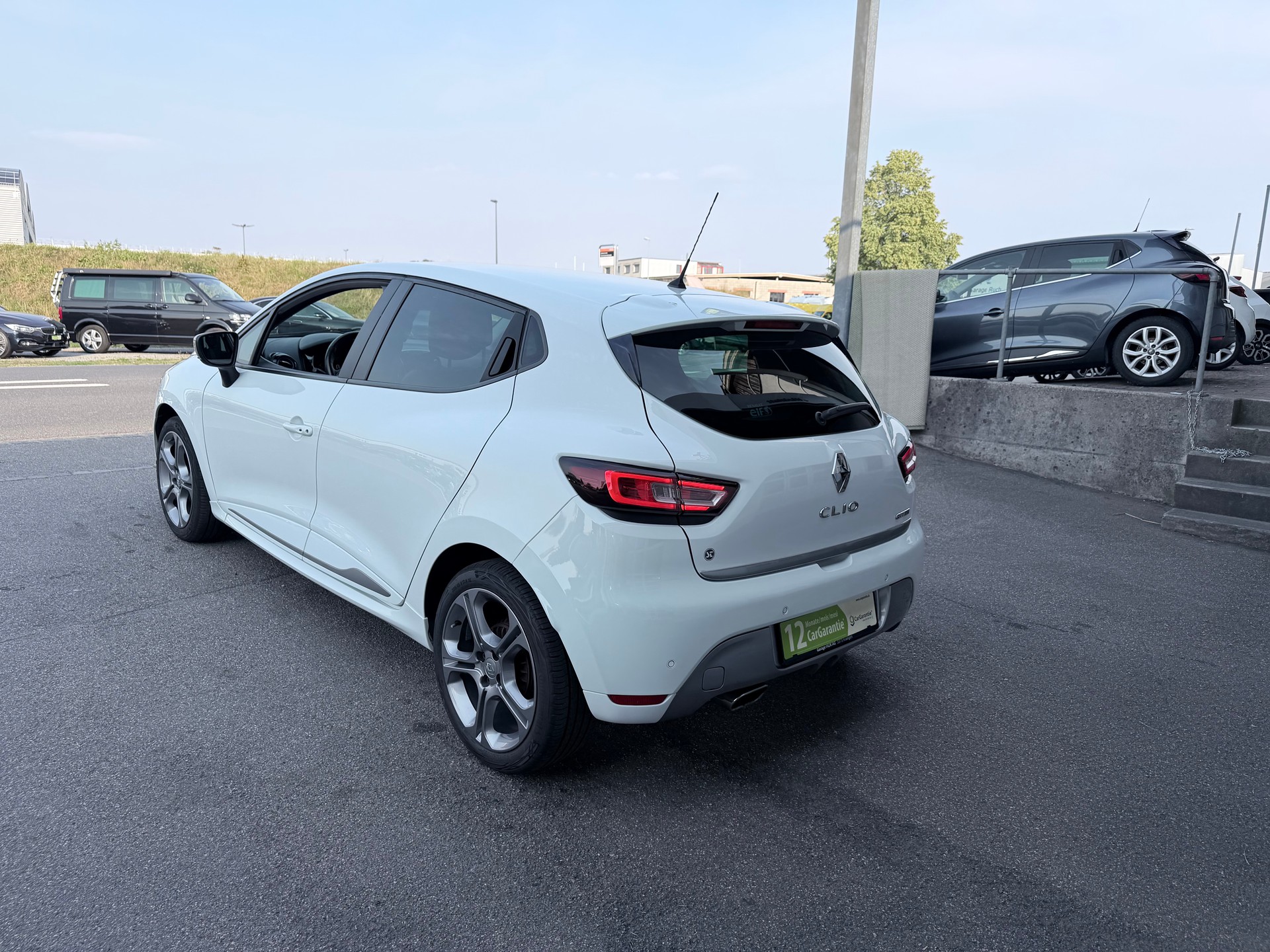 RENAULT Clio 1.2 16V T GT Line+++AB MFK+++-showroom-element-1