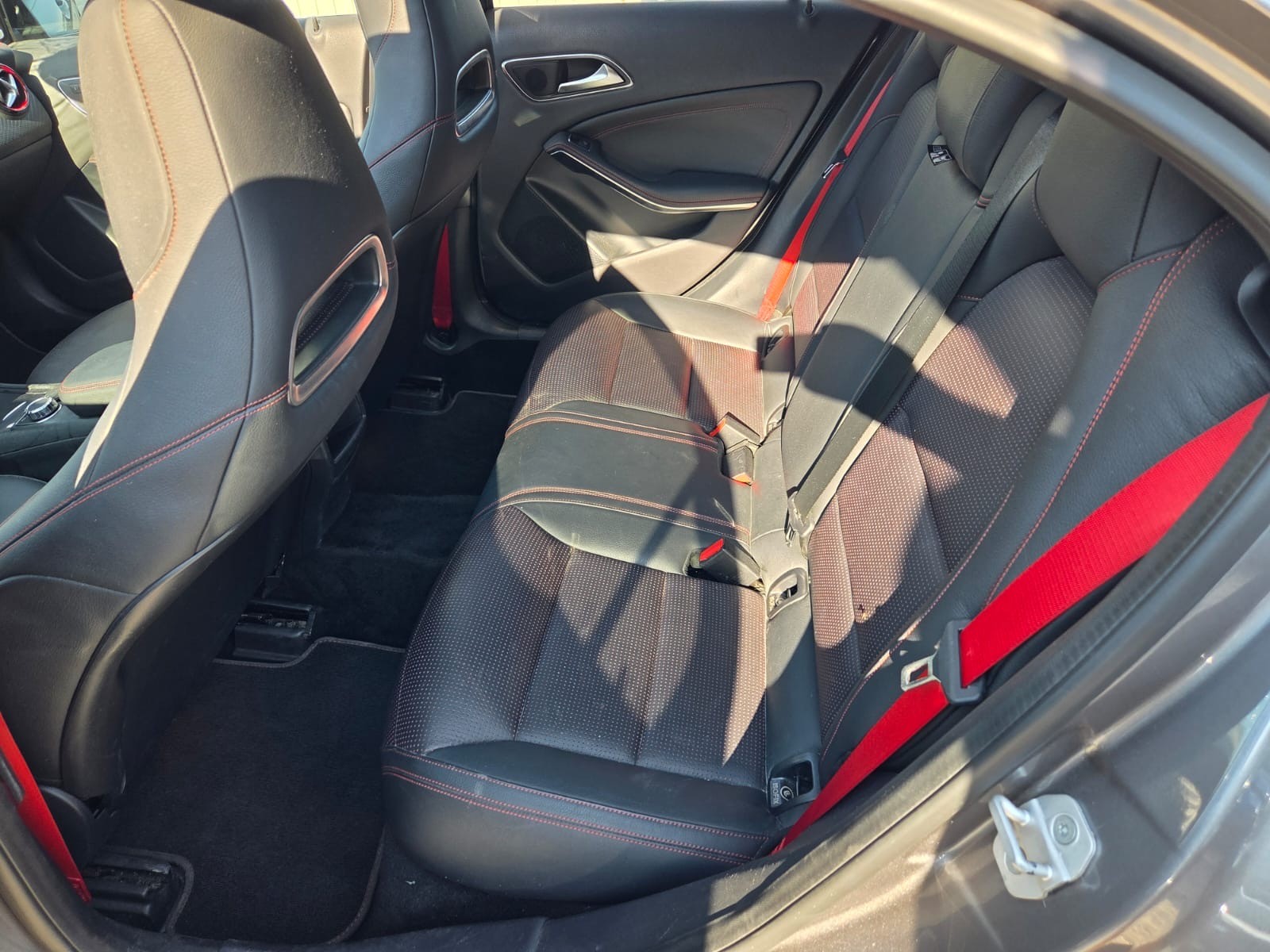 MERCEDES-BENZ A 250 Sport 7G-DCT-image-10