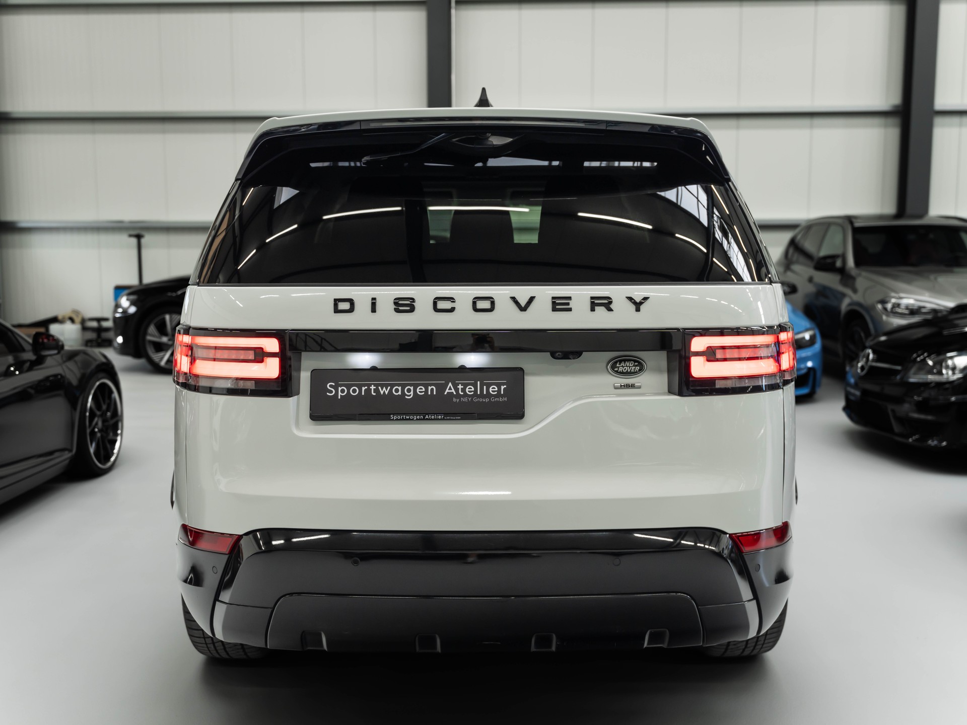 LAND ROVER Discovery 2.0 SD4 HSE Automatic-showroom-element-2
