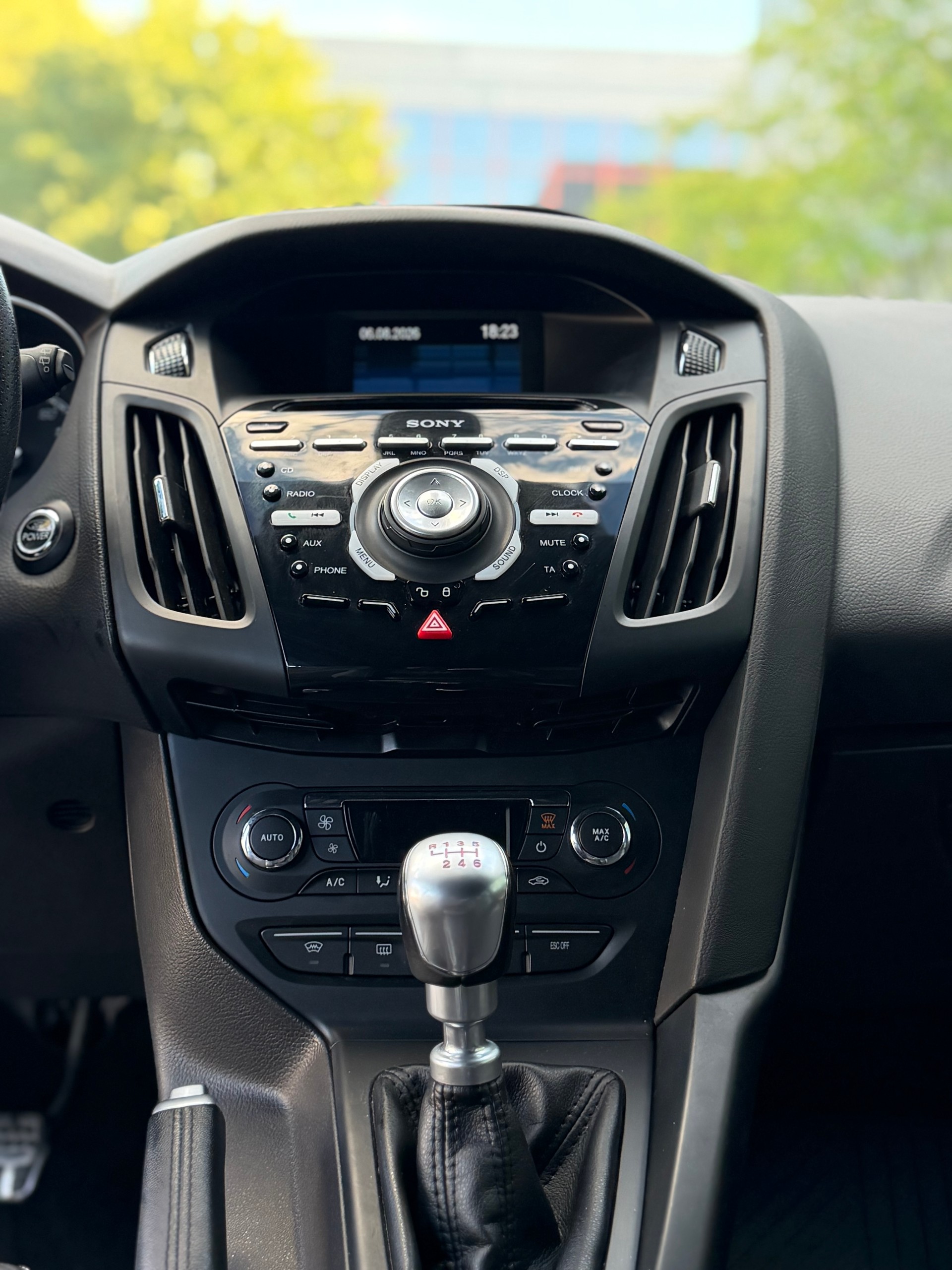 FORD Focus 2.0 SCTi ST-3-image-11