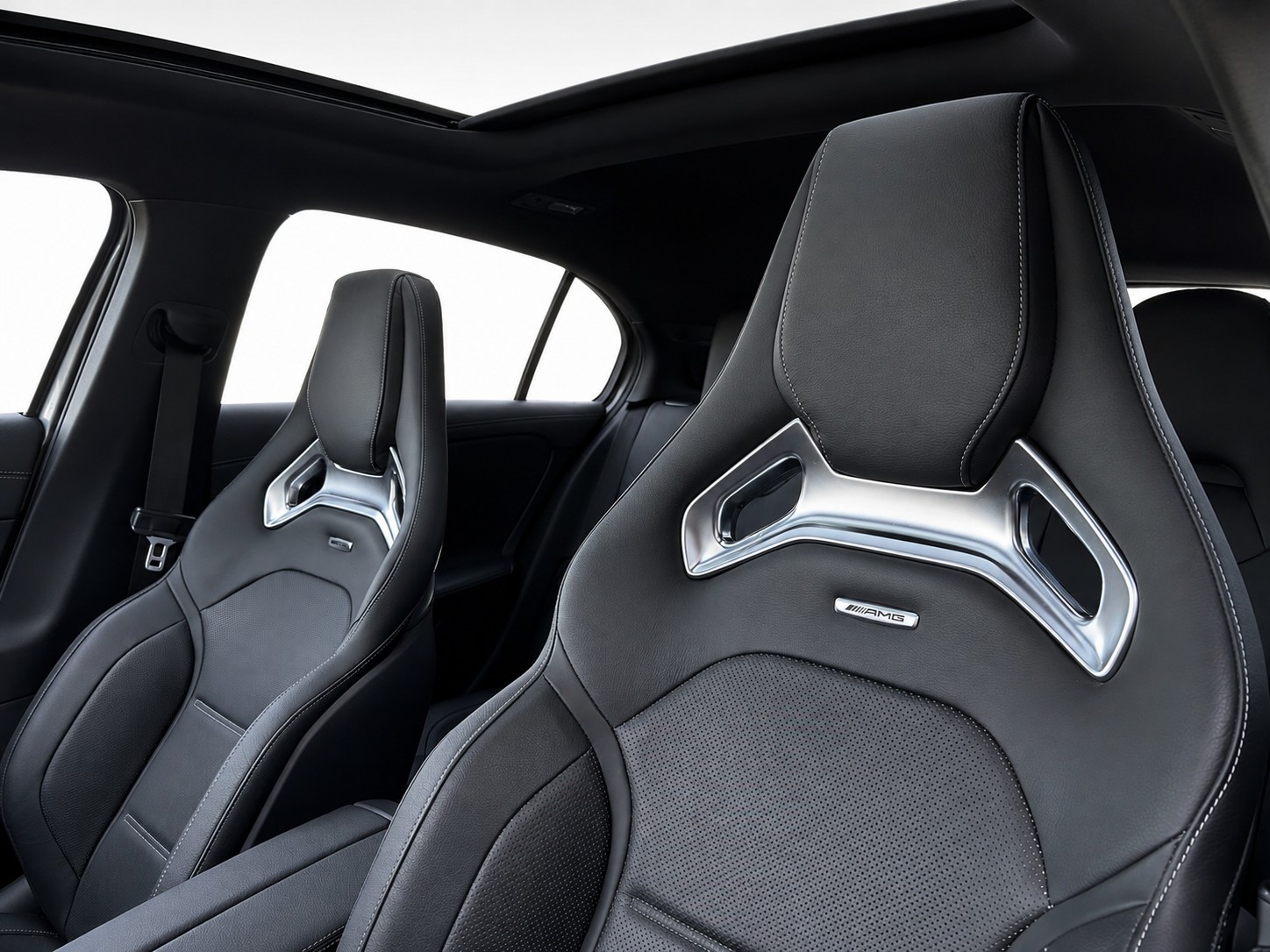 MERCEDES-BENZ A 35 AMG 4matic CH FAHRZEUG-image-13