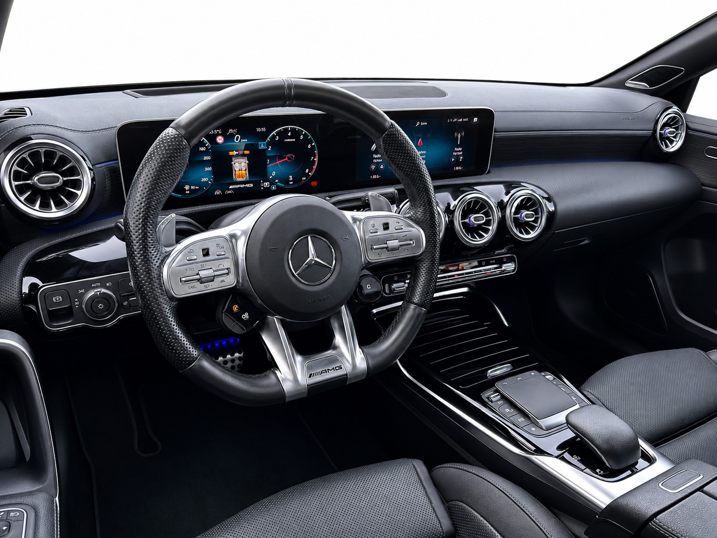 MERCEDES-BENZ A 35 AMG 4matic CH FAHRZEUG-image-16