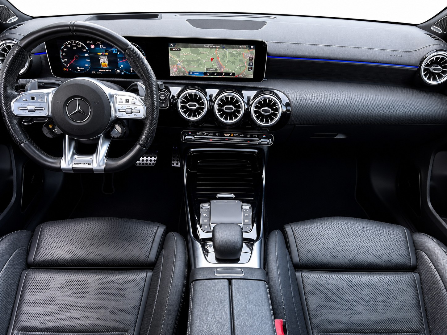 MERCEDES-BENZ A 35 AMG 4matic CH FAHRZEUG-image-8