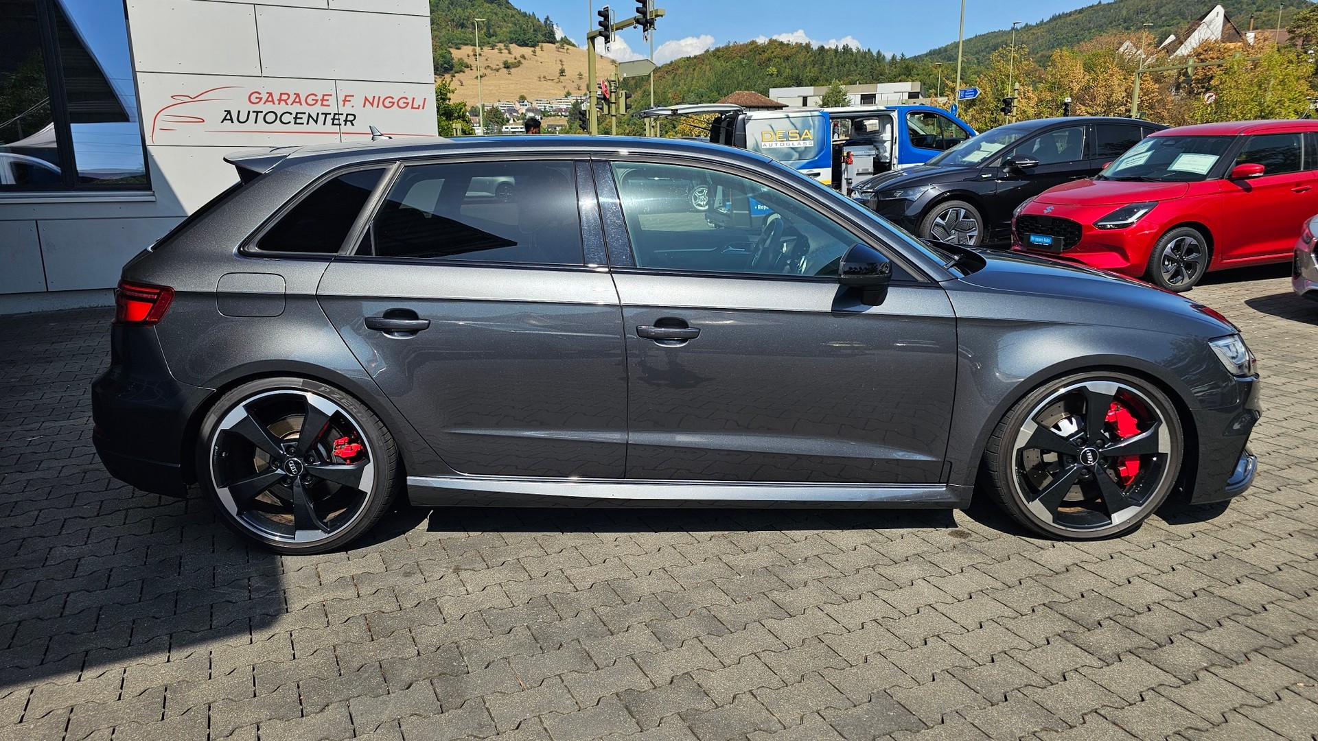 AUDI RS3 Sportback 2.5 TSI quattro S-tronic-image-4