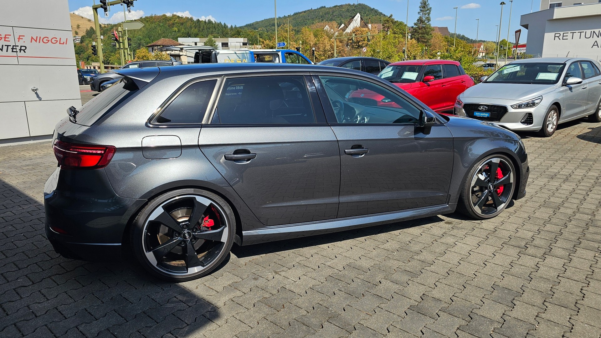 AUDI RS3 Sportback 2.5 TSI quattro S-tronic-image-5