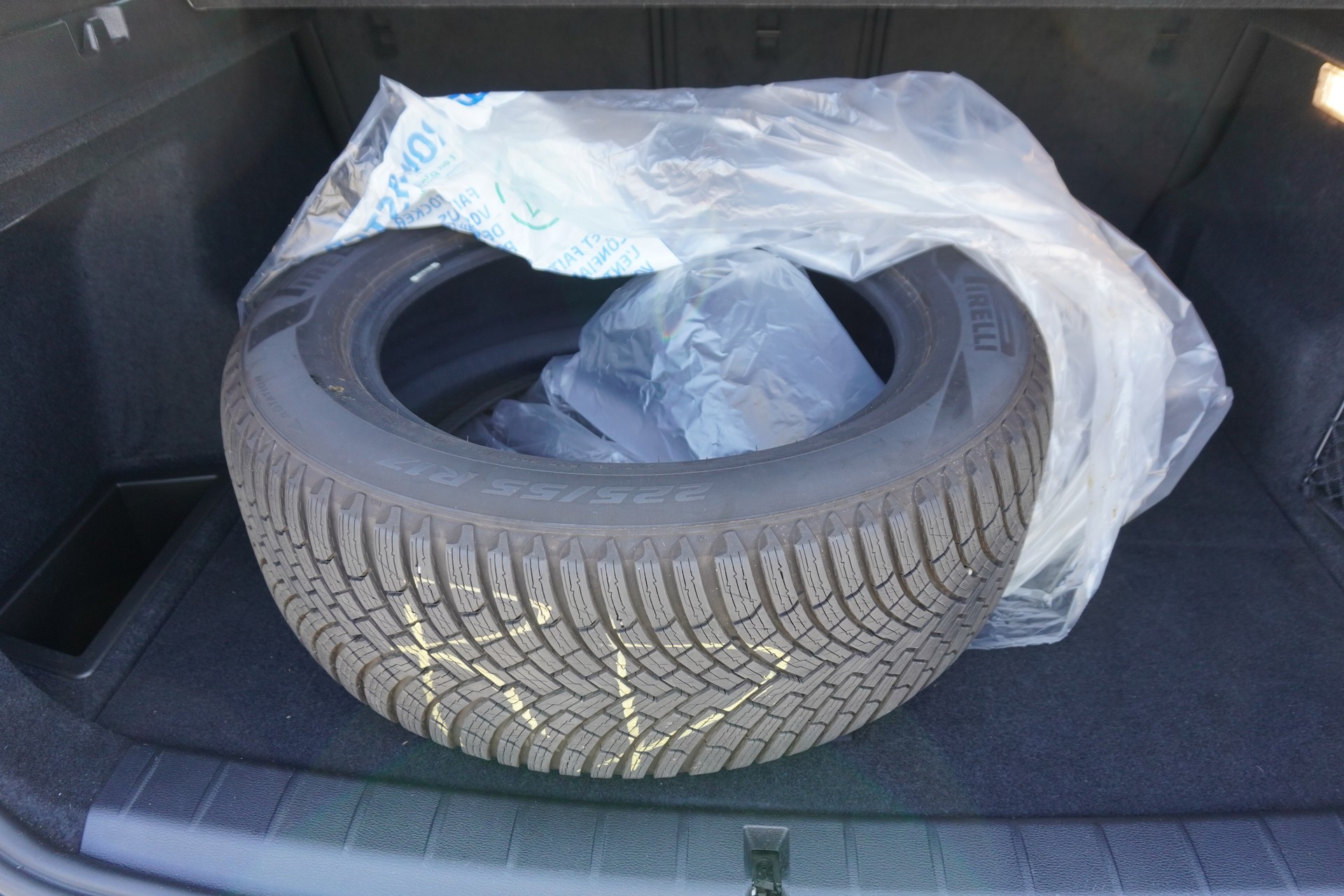 BMW X1 xDrive 20i Steptronic-image-10