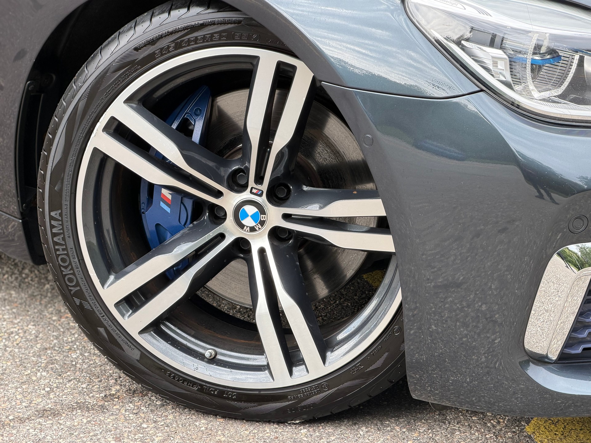BMW 740d xDrive Steptronic-showroom-element-2
