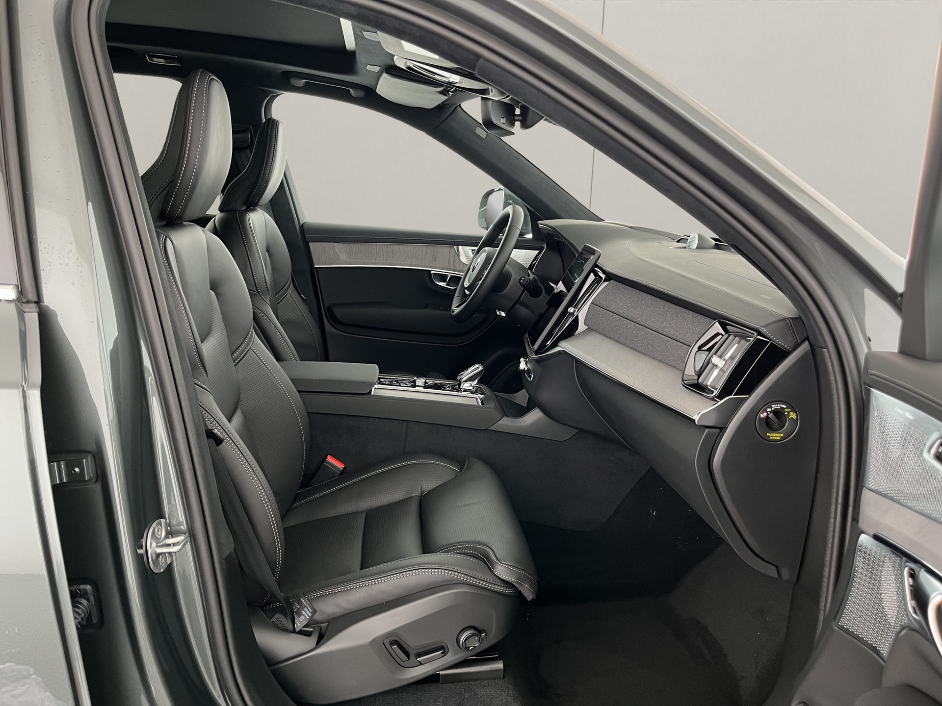 VOLVO XC90 2.0 T8 TE Ultra Bright eAWD-image-12