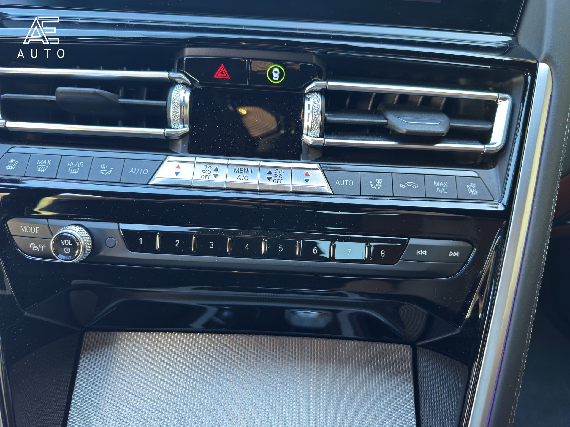 BMW M850i xDrive Steptronic-image-11