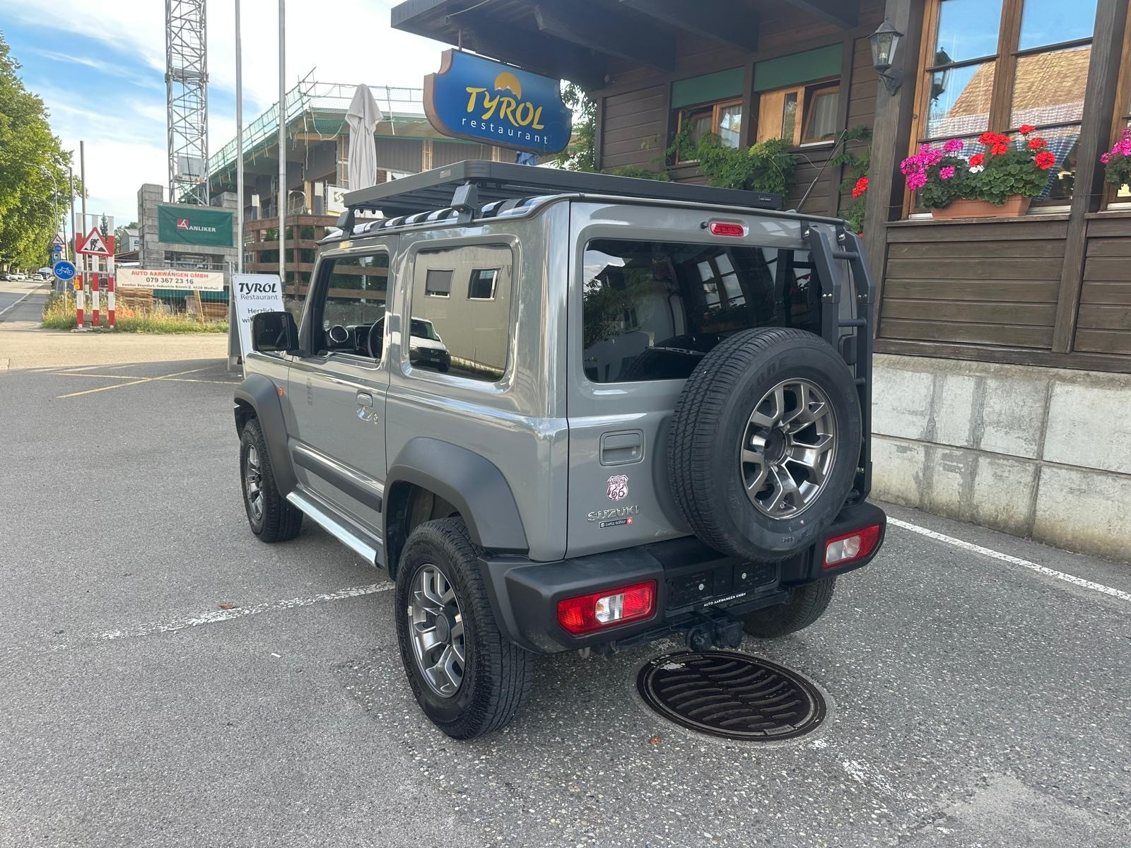 SUZUKI Jimny 1.5 Compact+ 4x4-showroom-element-3