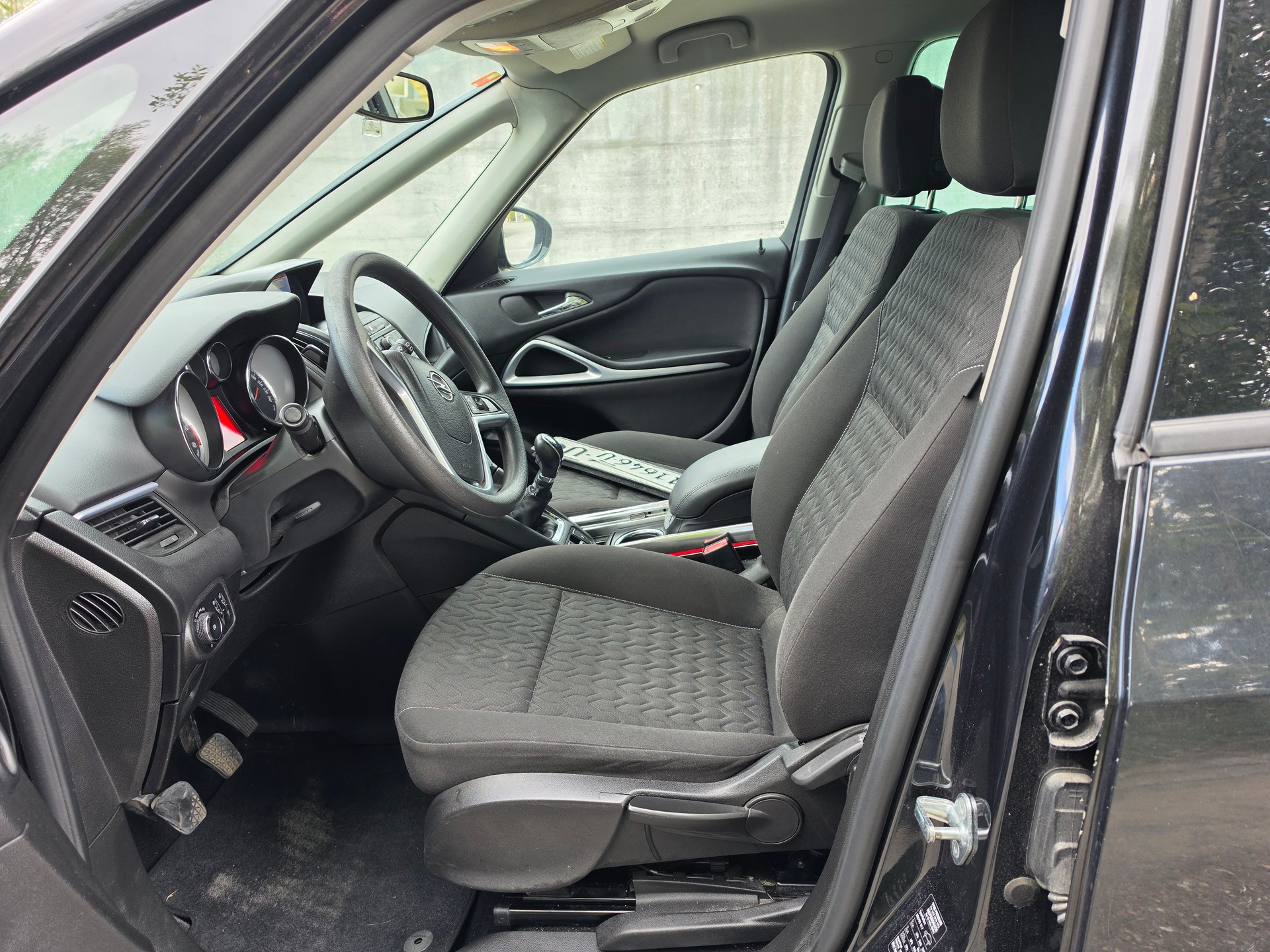 OPEL Zafira Tourer 1.6 CDTi Cosmo-image-9