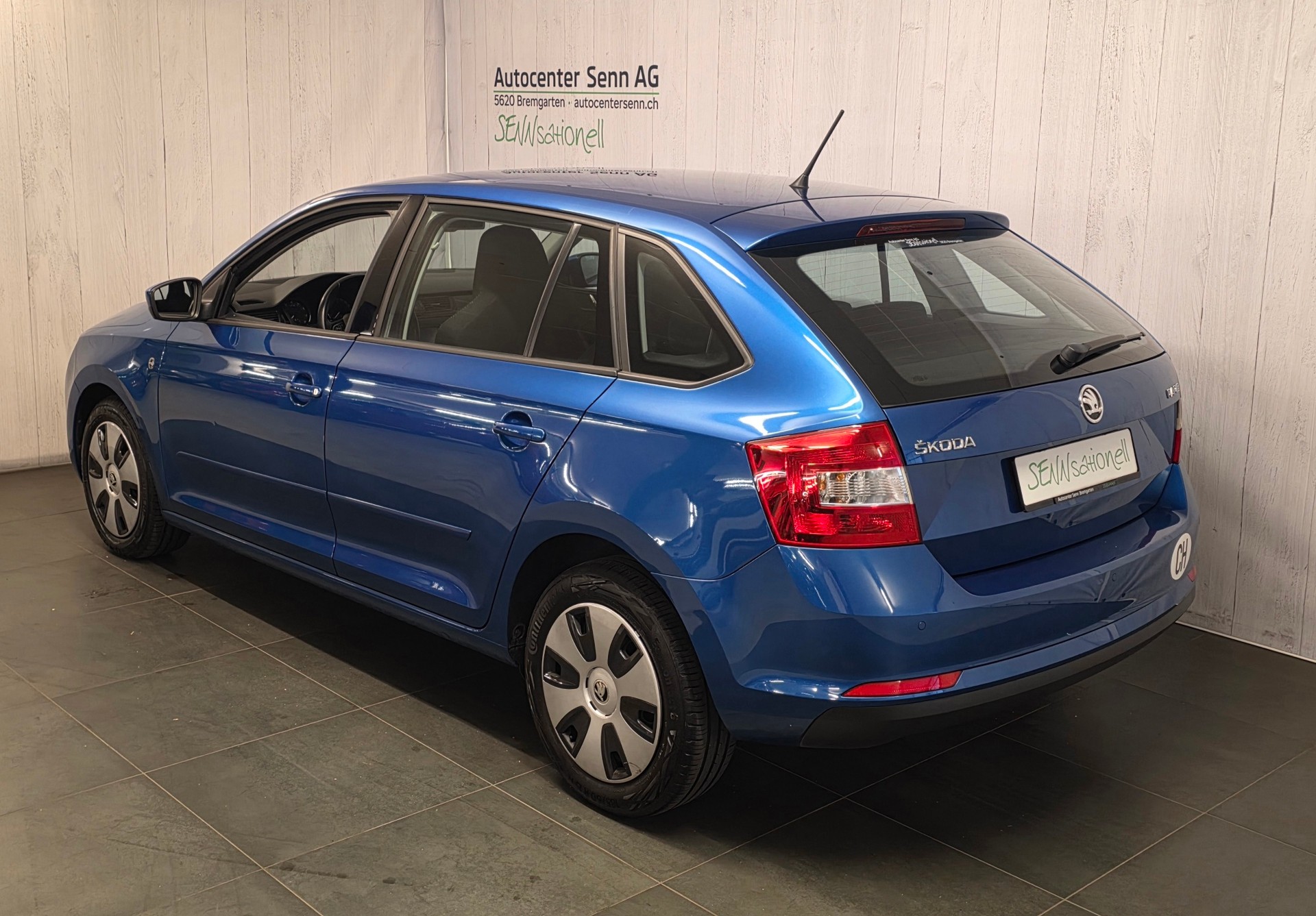 SKODA Rapid Spaceback 1.4 TSI Ambition DSG-showroom-element-3