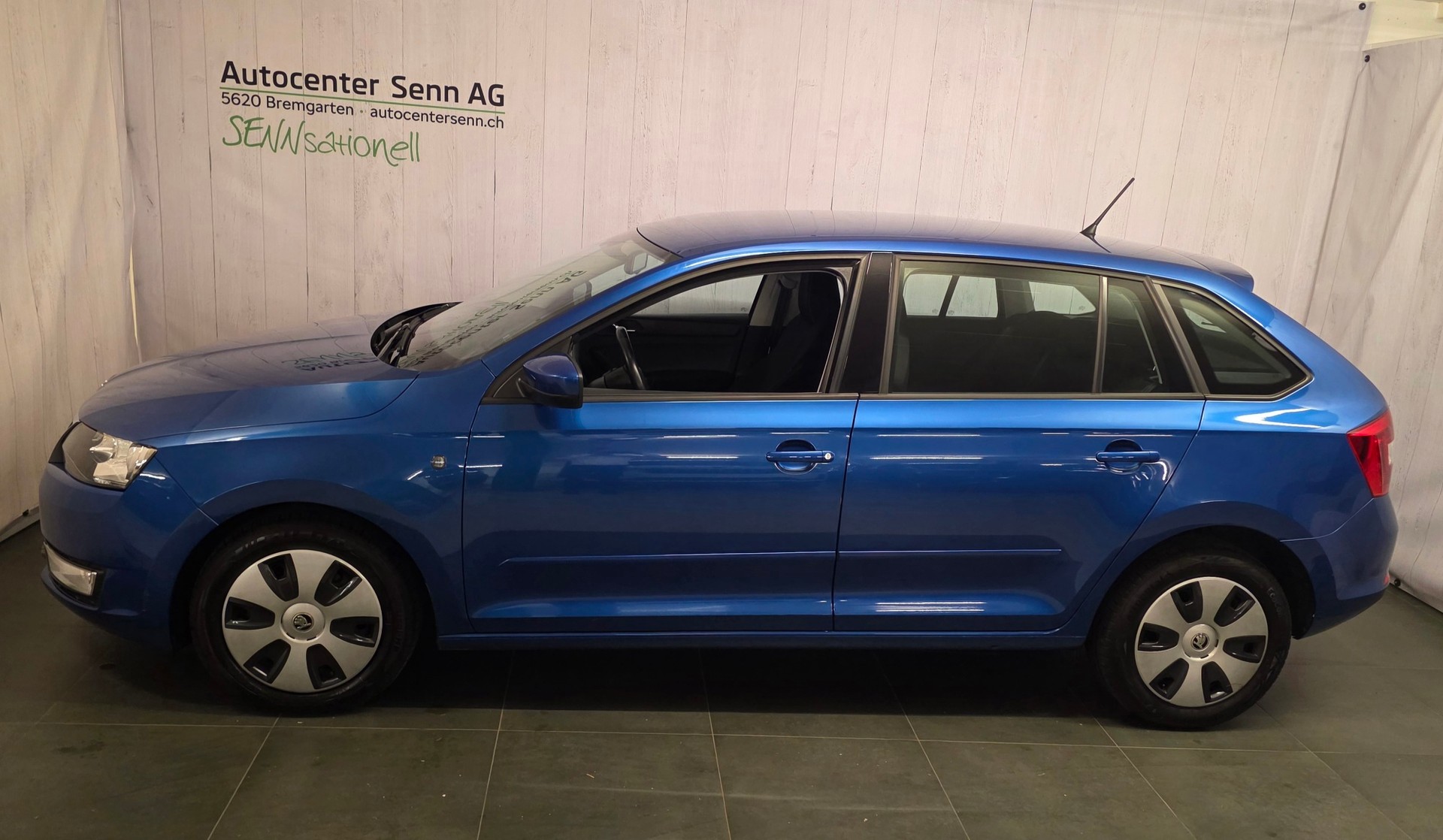 SKODA Rapid Spaceback 1.4 TSI Ambition DSG-showroom-element-2