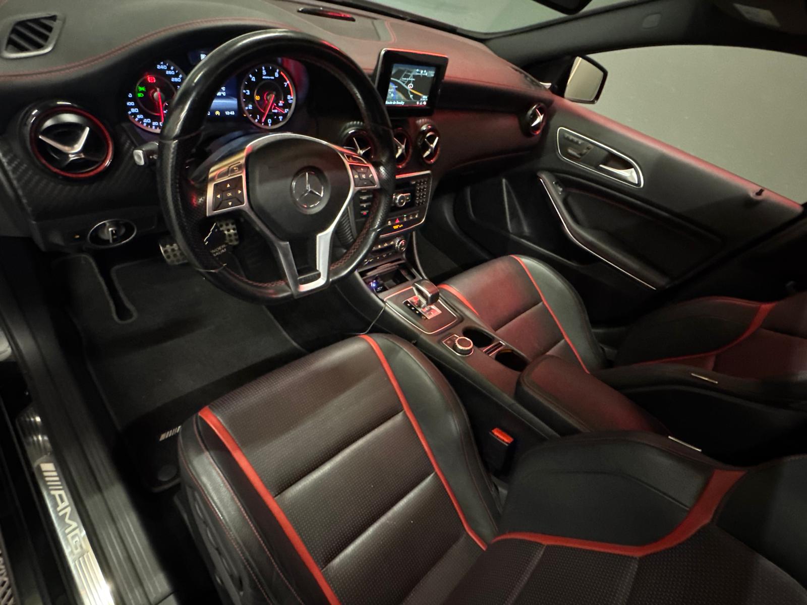 MERCEDES-BENZ A 45 AMG 4Matic Speedshift 7G-DCT-showroom-element-1