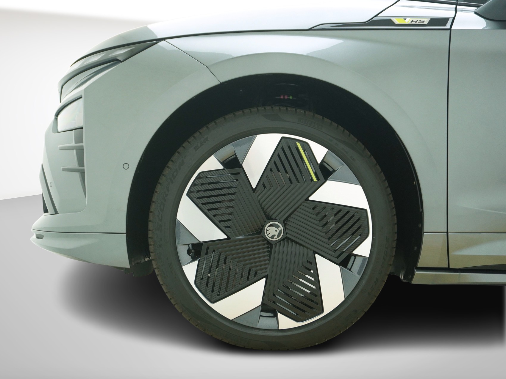 SKODA Enyaq iV RS-Lounge MAXX-image-9