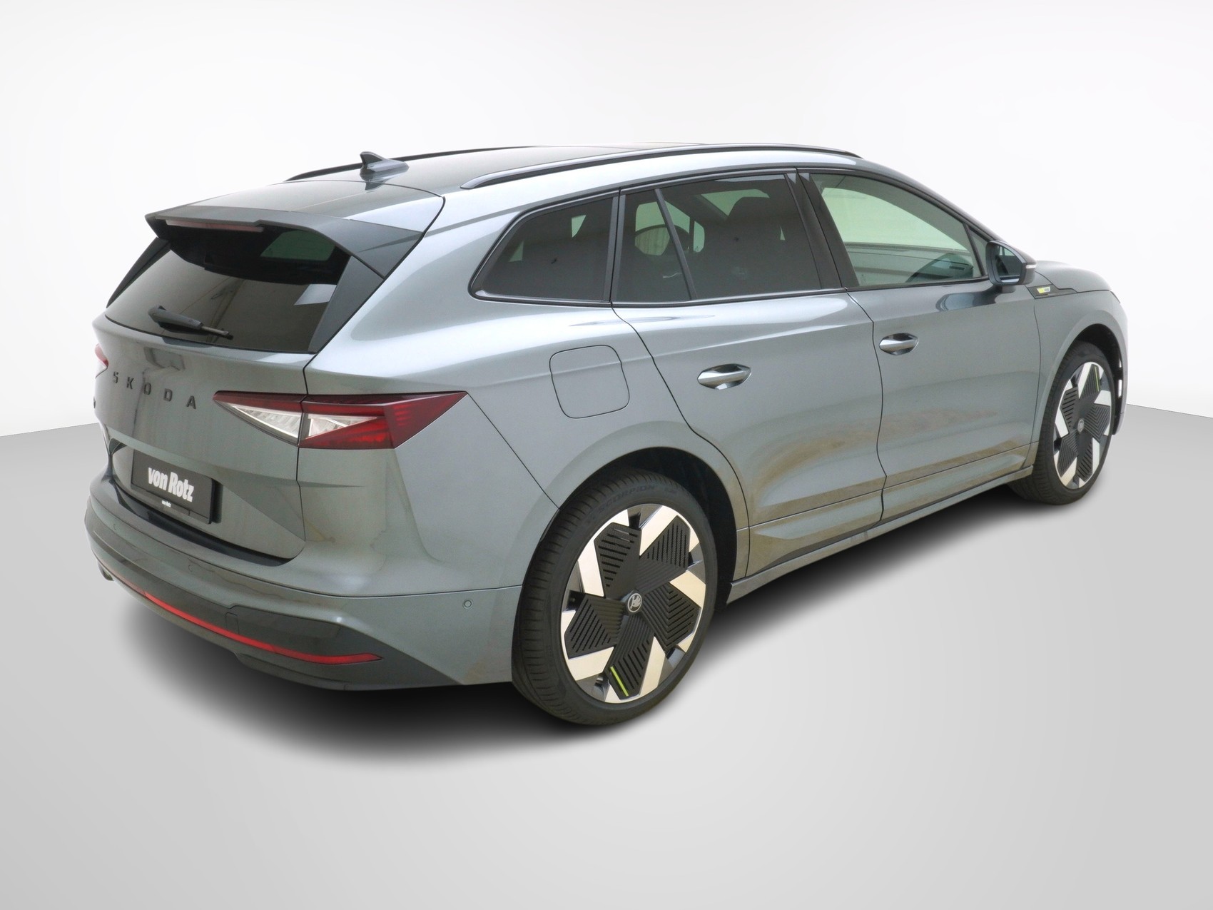 SKODA Enyaq iV RS-Lounge MAXX-image-5
