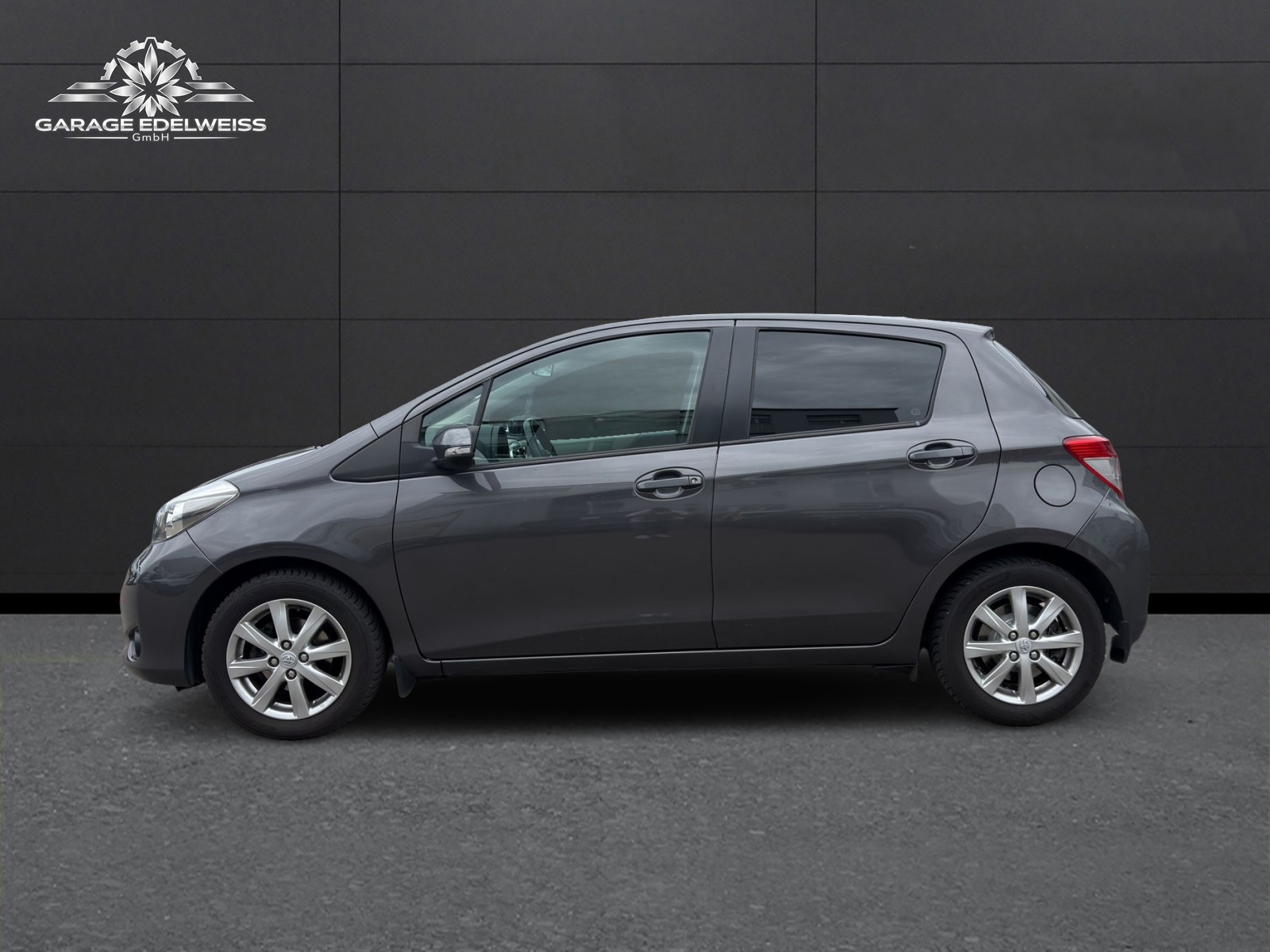TOYOTA Yaris 1.33 Sol Premium Multidrive-showroom-element-1