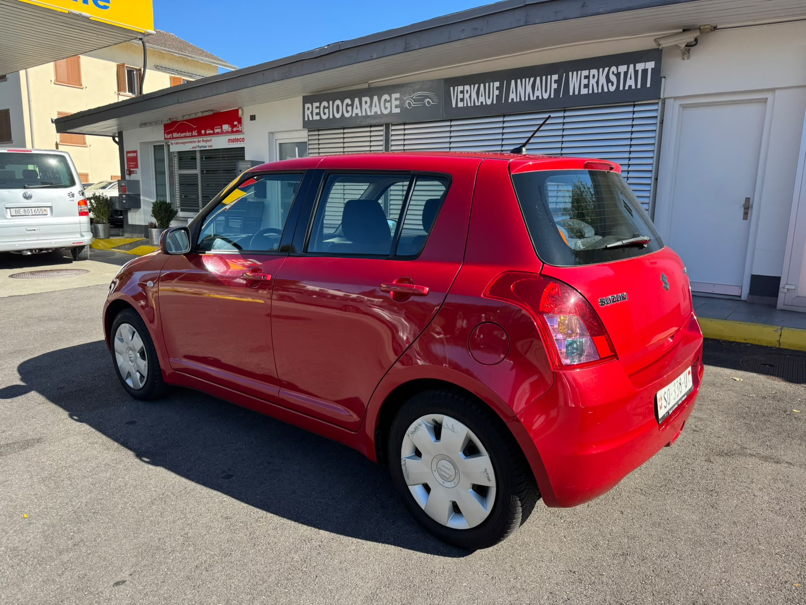 SUZUKI Swift 1.3i 16V GL Top-showroom-element-3