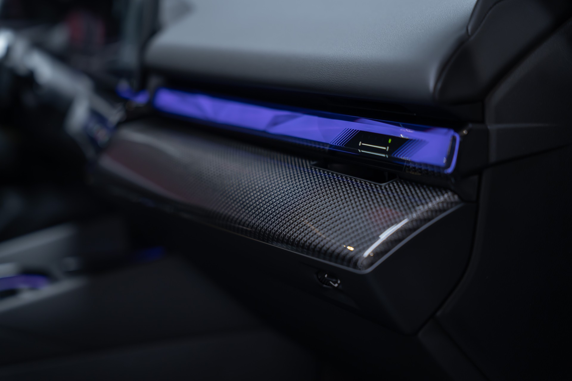 BMW 540d xDrive M Sport / Standheizung / 360°Kamera / Bowers&Wilkins / HeadUp-image-26