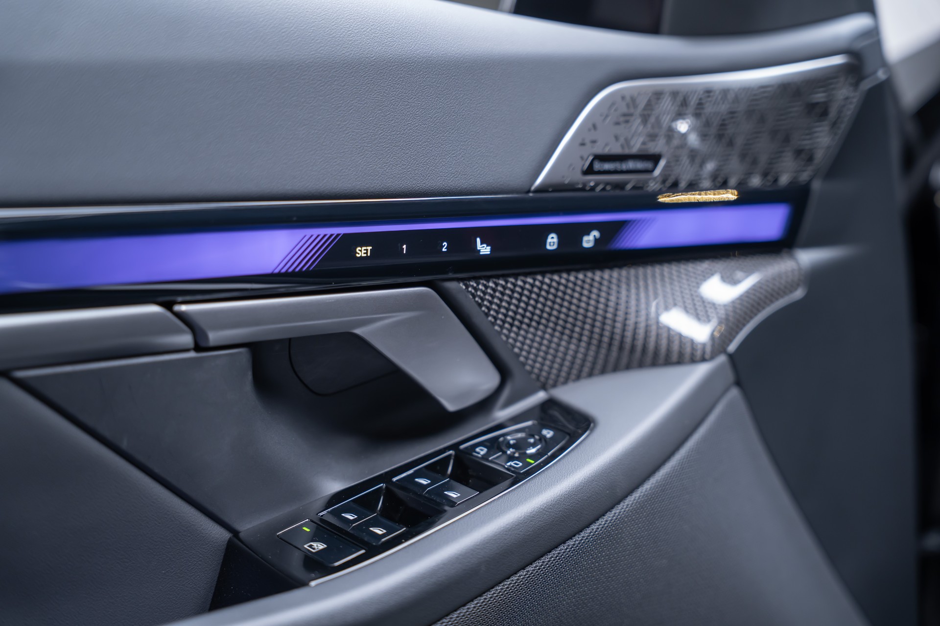 BMW 540d xDrive M Sport / Standheizung / 360°Kamera / Bowers&Wilkins / HeadUp-image-17