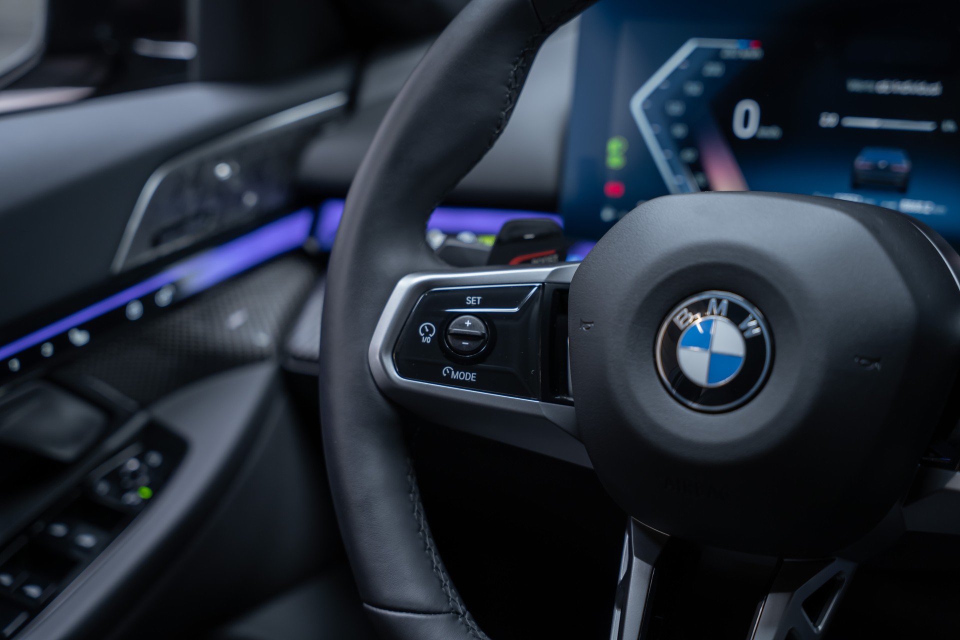 BMW 540d xDrive M Sport / Standheizung / 360°Kamera / Bowers&Wilkins / HeadUp-image-29