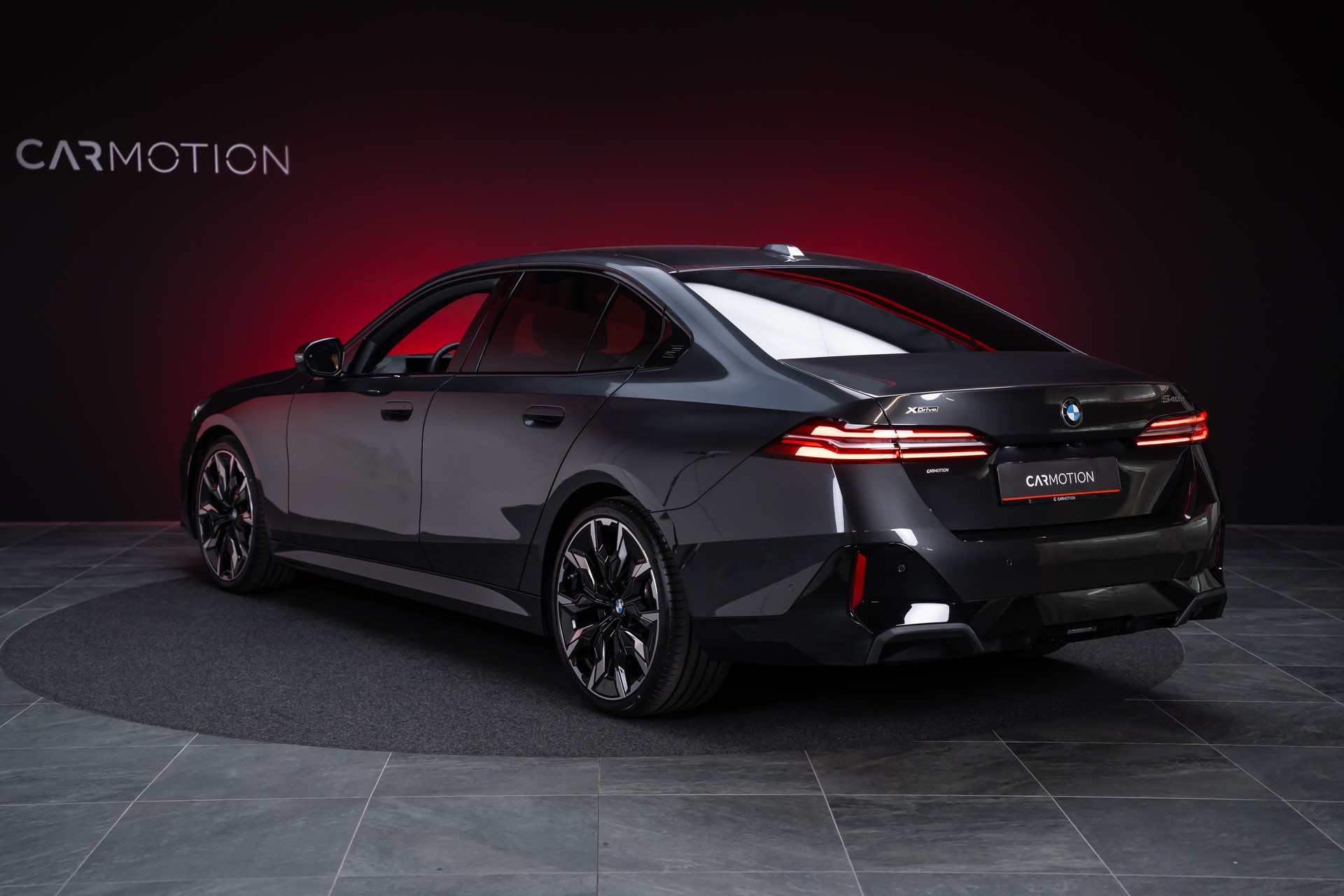 BMW 540d xDrive M Sport / Standheizung / 360°Kamera / Bowers&Wilkins / HeadUp-image-8