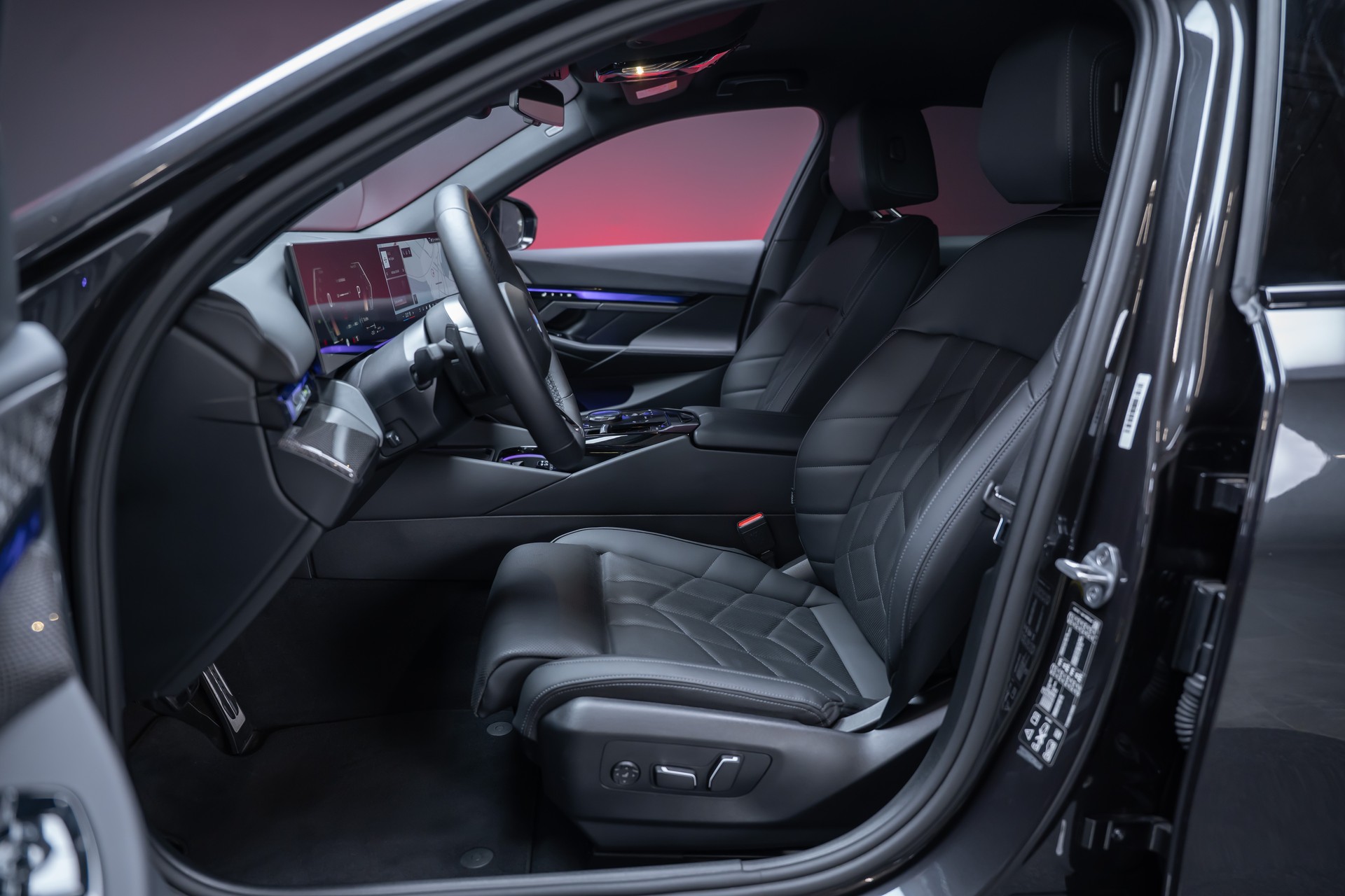 BMW 540d xDrive M Sport / Standheizung / 360°Kamera / Bowers&Wilkins / HeadUp-image-10