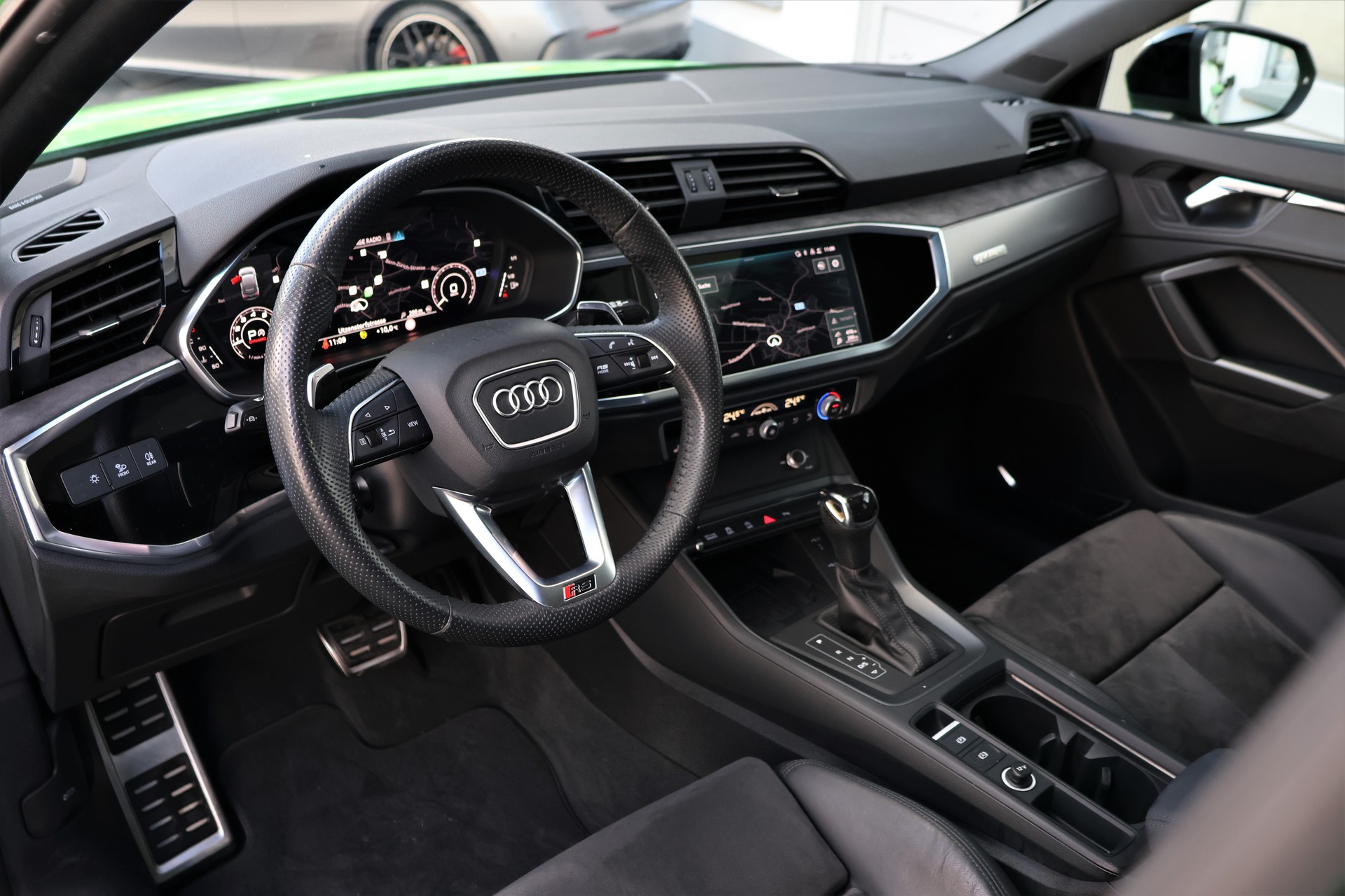AUDI RS Q3 Sportback quattro S tronic (CH) *KyalamiGreen*-image-10
