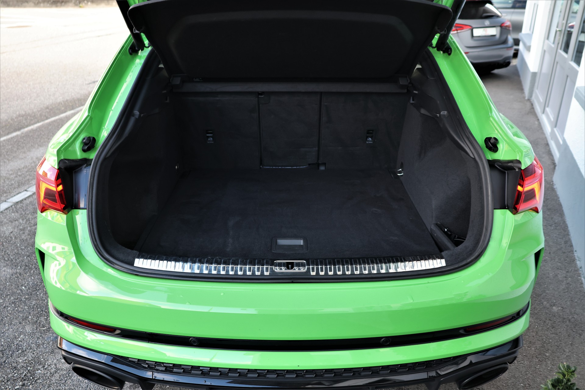AUDI RS Q3 Sportback quattro S tronic (CH) *KyalamiGreen*-image-19
