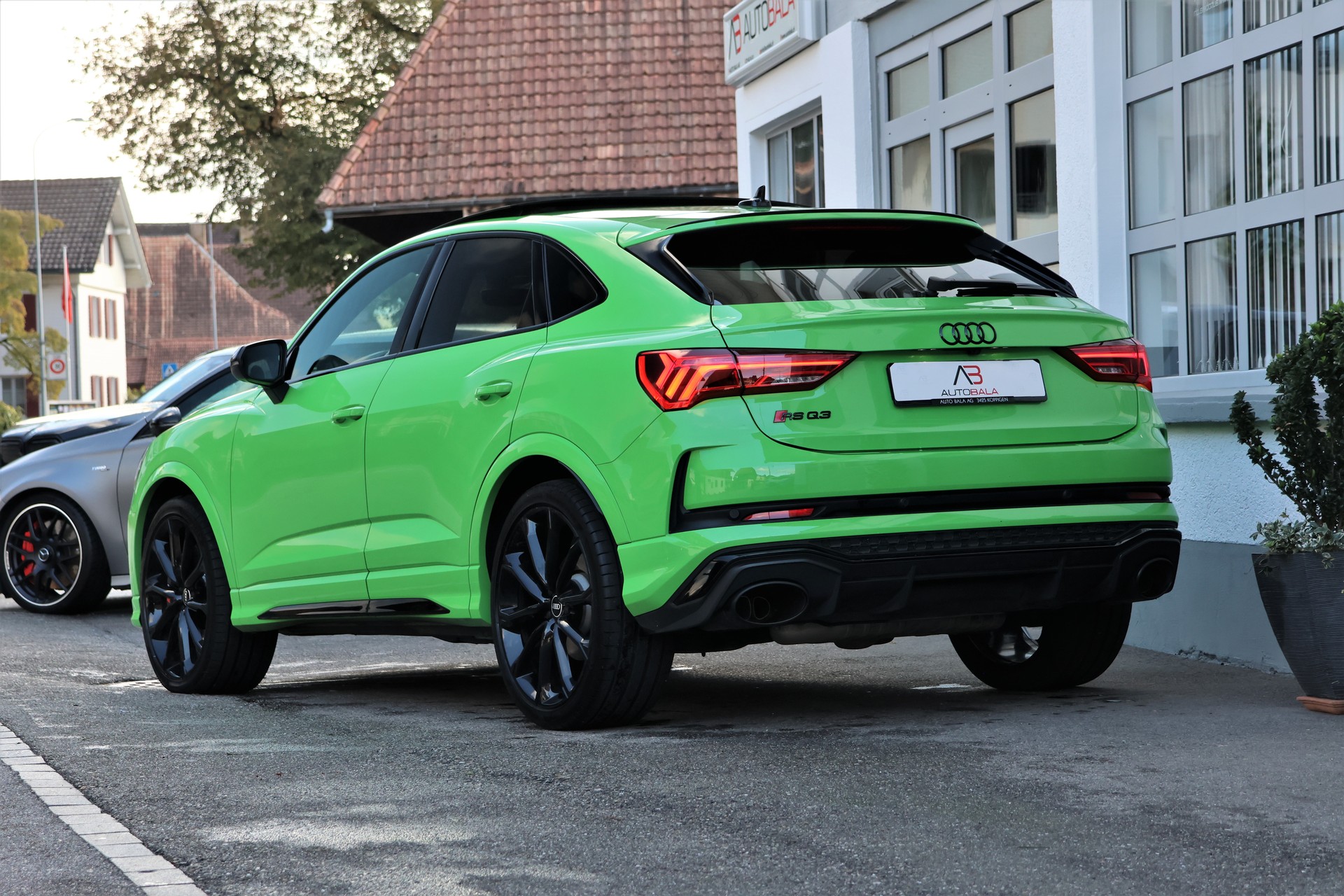 AUDI RS Q3 Sportback quattro S tronic (CH) *KyalamiGreen*-showroom-element-2