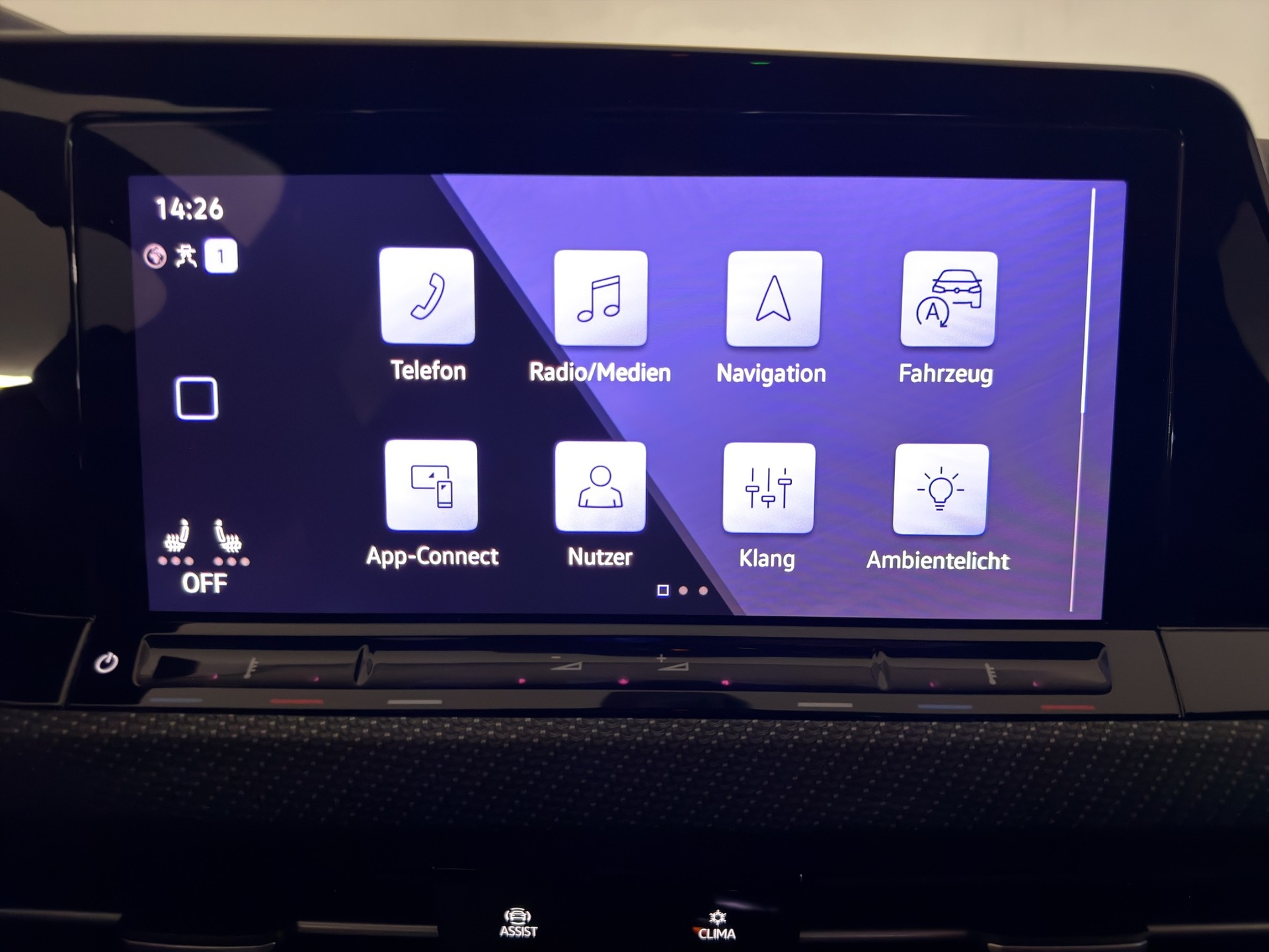 VW Golf 1.5 eTSI mHEV ACT R-Line DSG-image-17