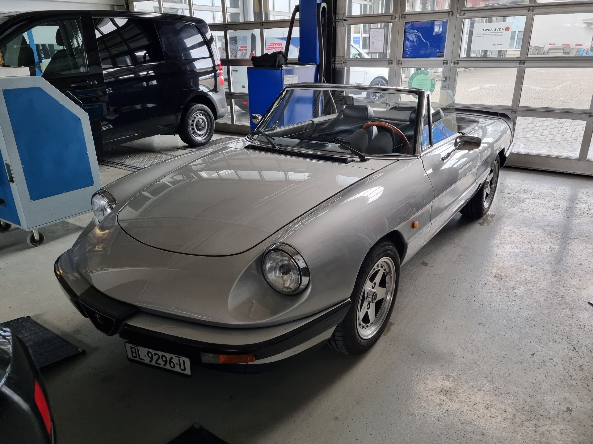 ALFA ROMEO Spider 2.0 (Veloce)-image-1