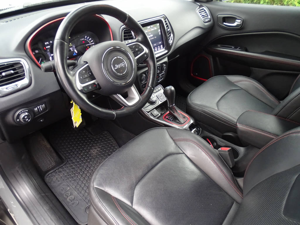 JEEP Compass 1.3 Trailhawk 4XE-showroom-element-3