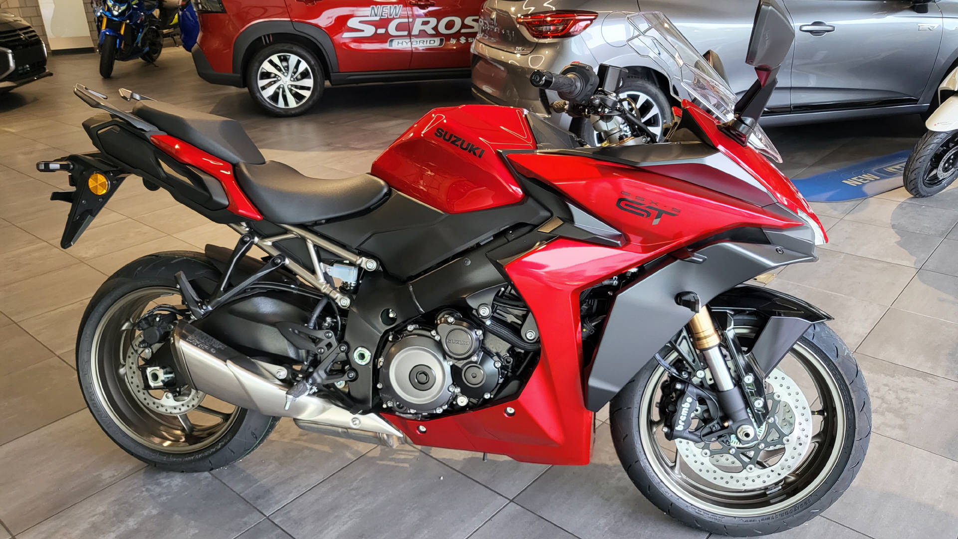 SUZUKI GSX-S 1000 GT