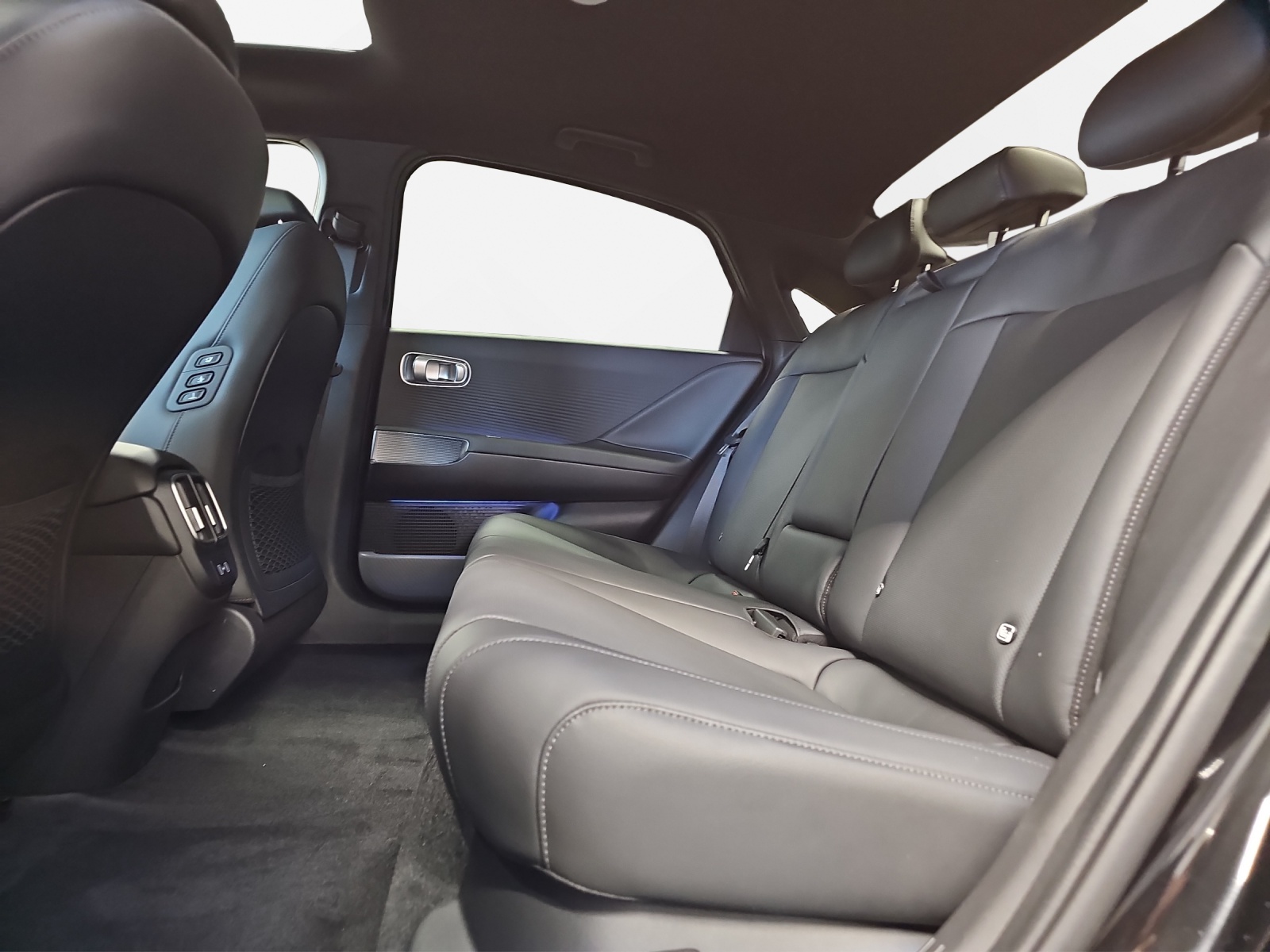 HYUNDAI Ioniq 6 Launch Edition 4WD-image-13