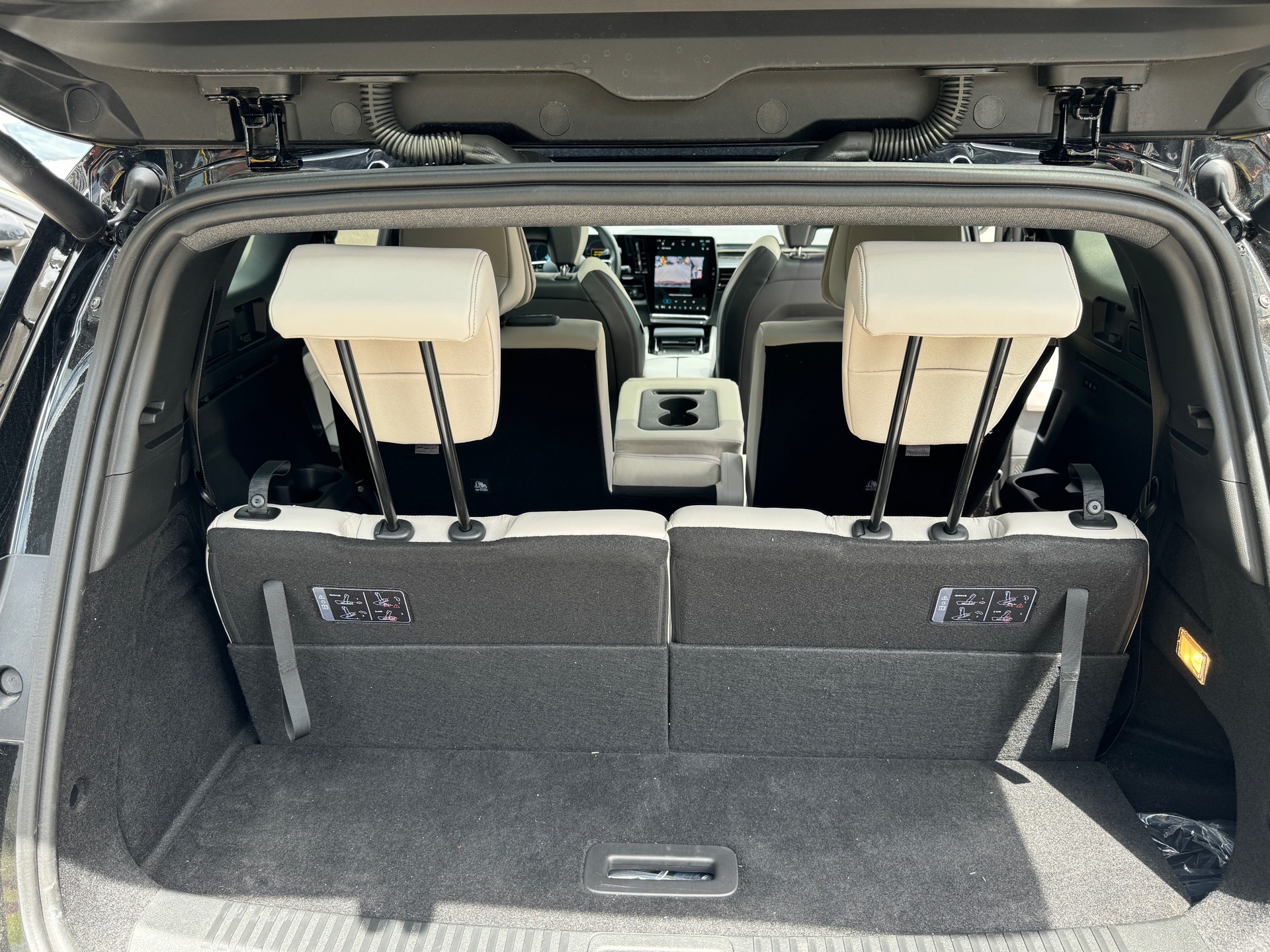 RENAULT Espace 1.2 E-Tech 200 Iconic-image-5