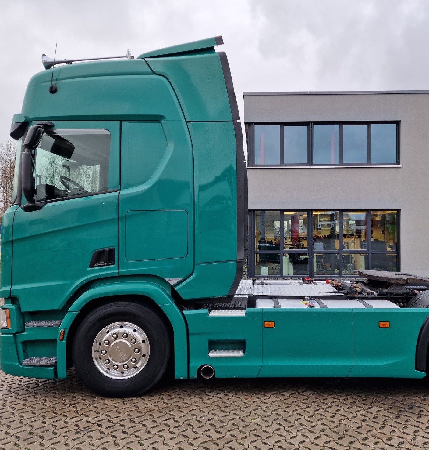 SCANIA R 500 A4x2NA Tractorhead-image-1