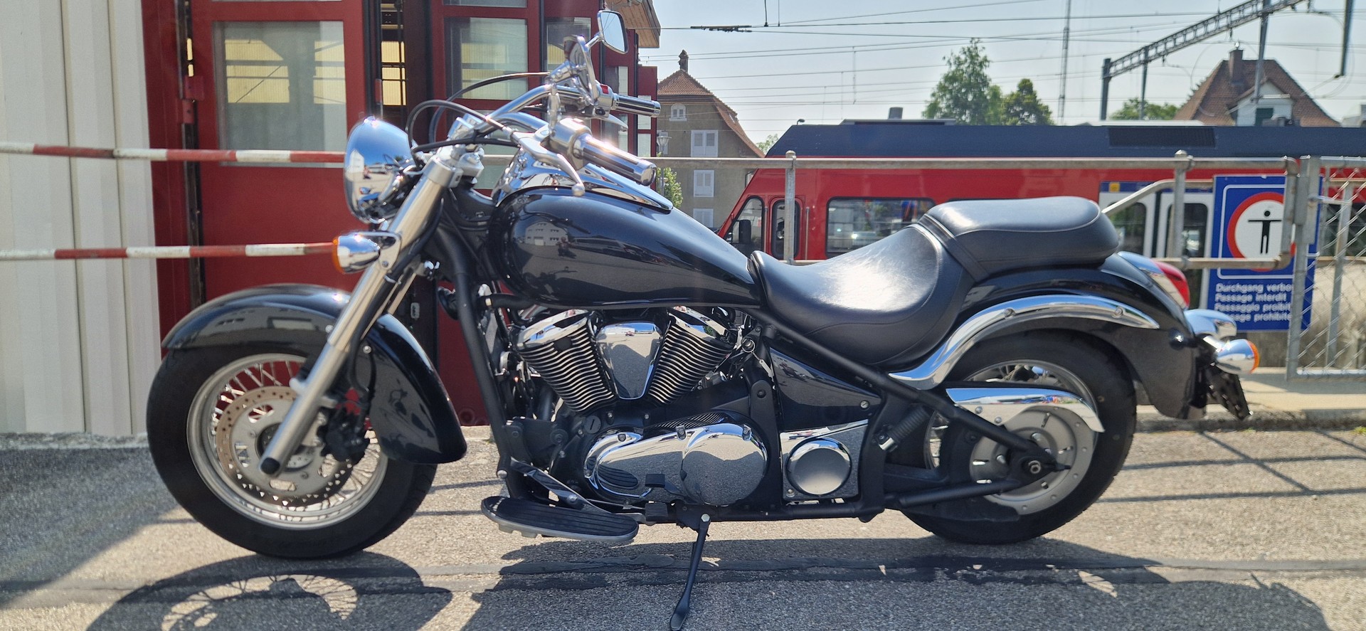 KAWASAKI VN 900 Classic-image-3