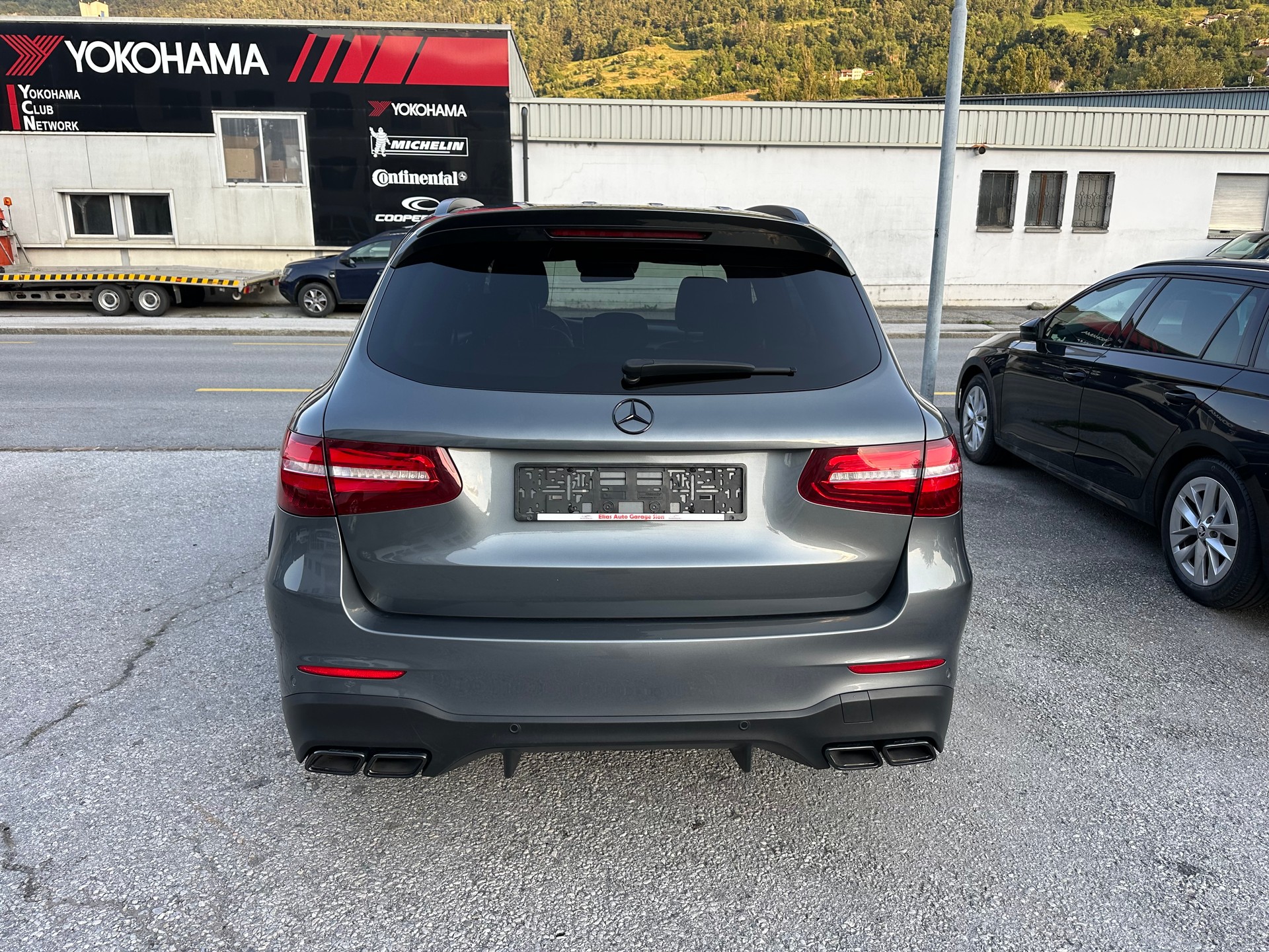 MERCEDES-BENZ GLC 63 S AMG 4Matic+ 9G-Tronic-image-4