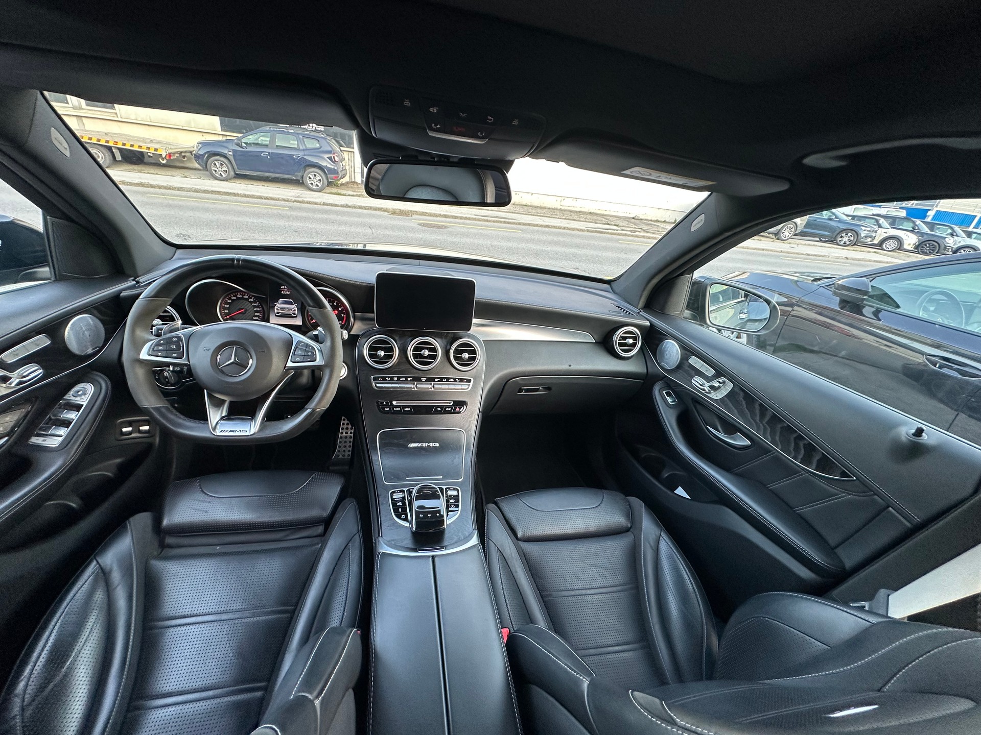 MERCEDES-BENZ GLC 63 S AMG 4Matic+ 9G-Tronic-image-6