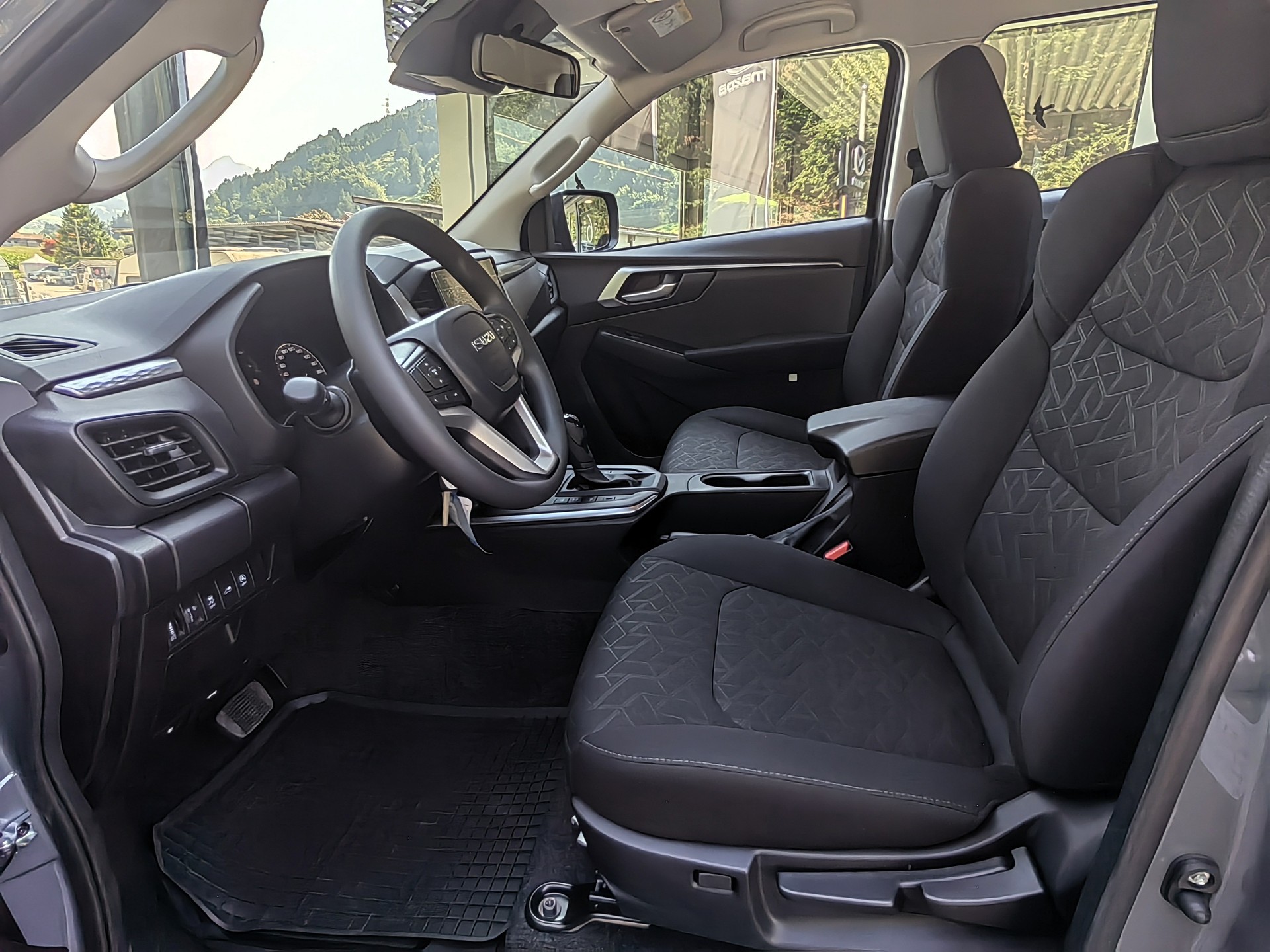 ISUZU D-Max Crew Pick-up 1.9 DDi N60 BB+ 4x4-image-1